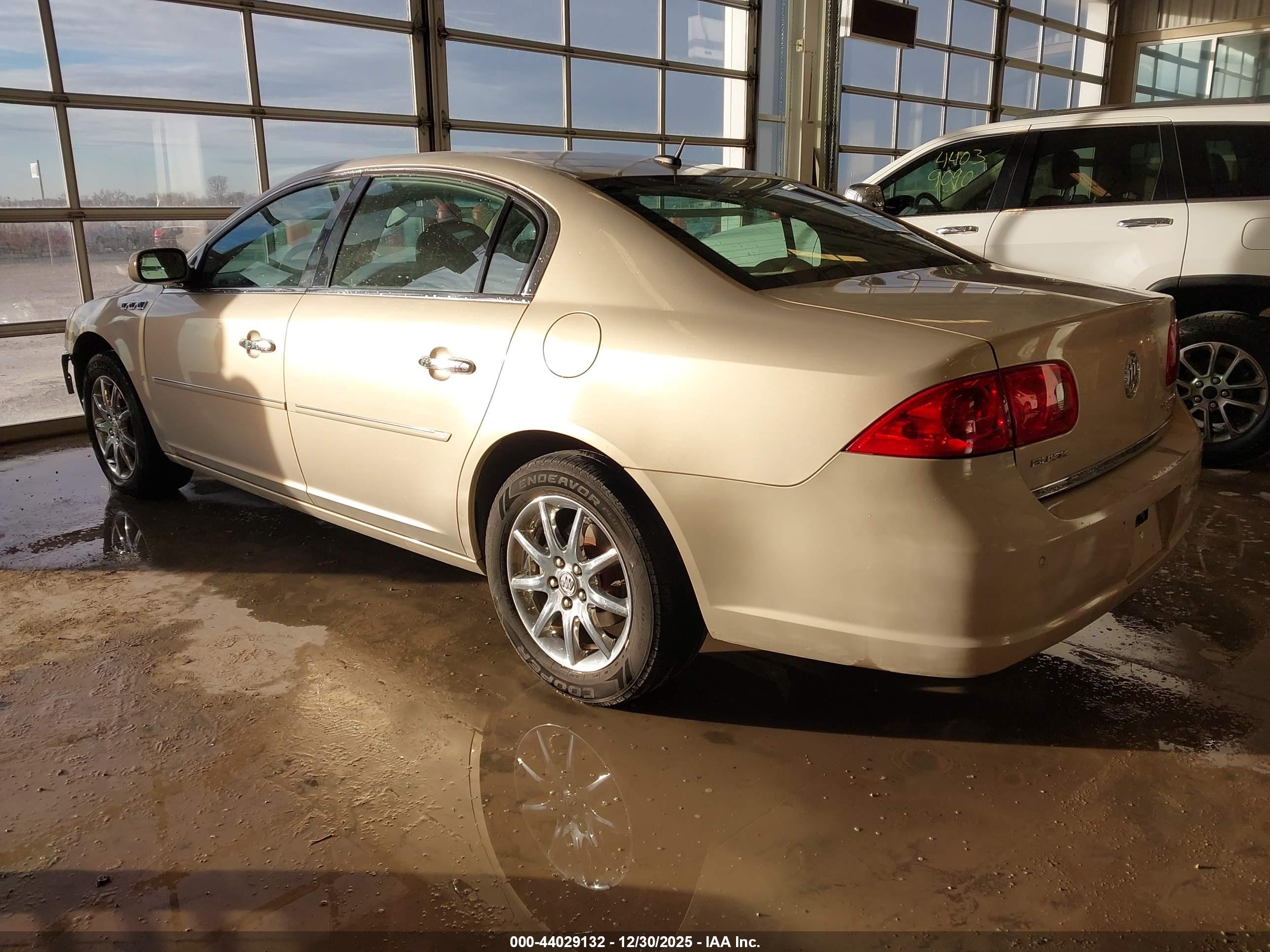 BUICK LUCERNE image 3
