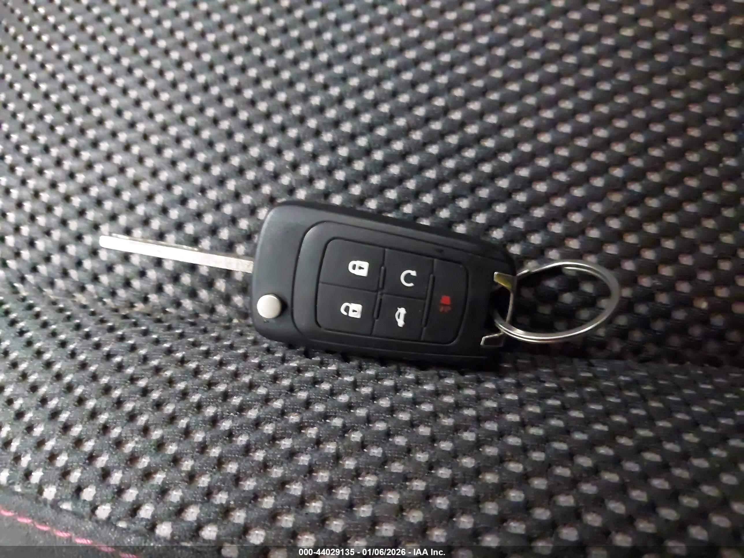 CHEVROLET EQUINOX image 11