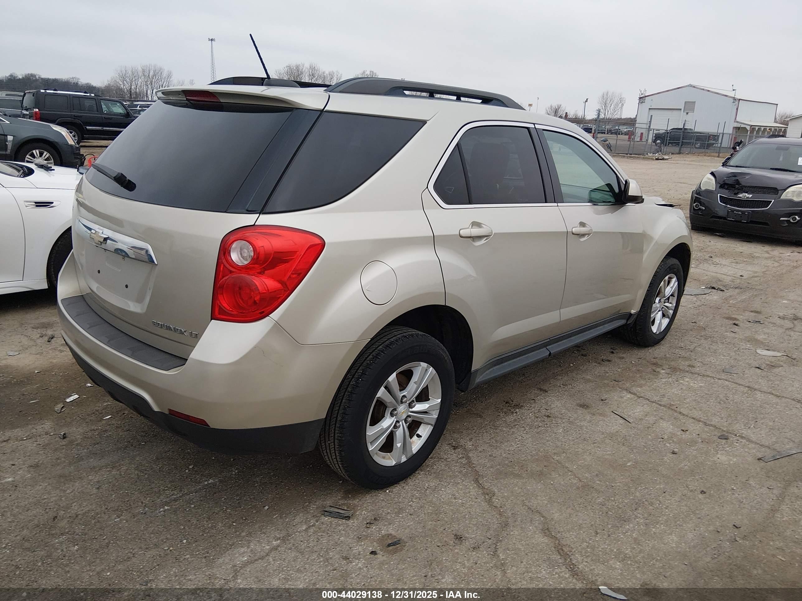 CHEVROLET EQUINOX image 4