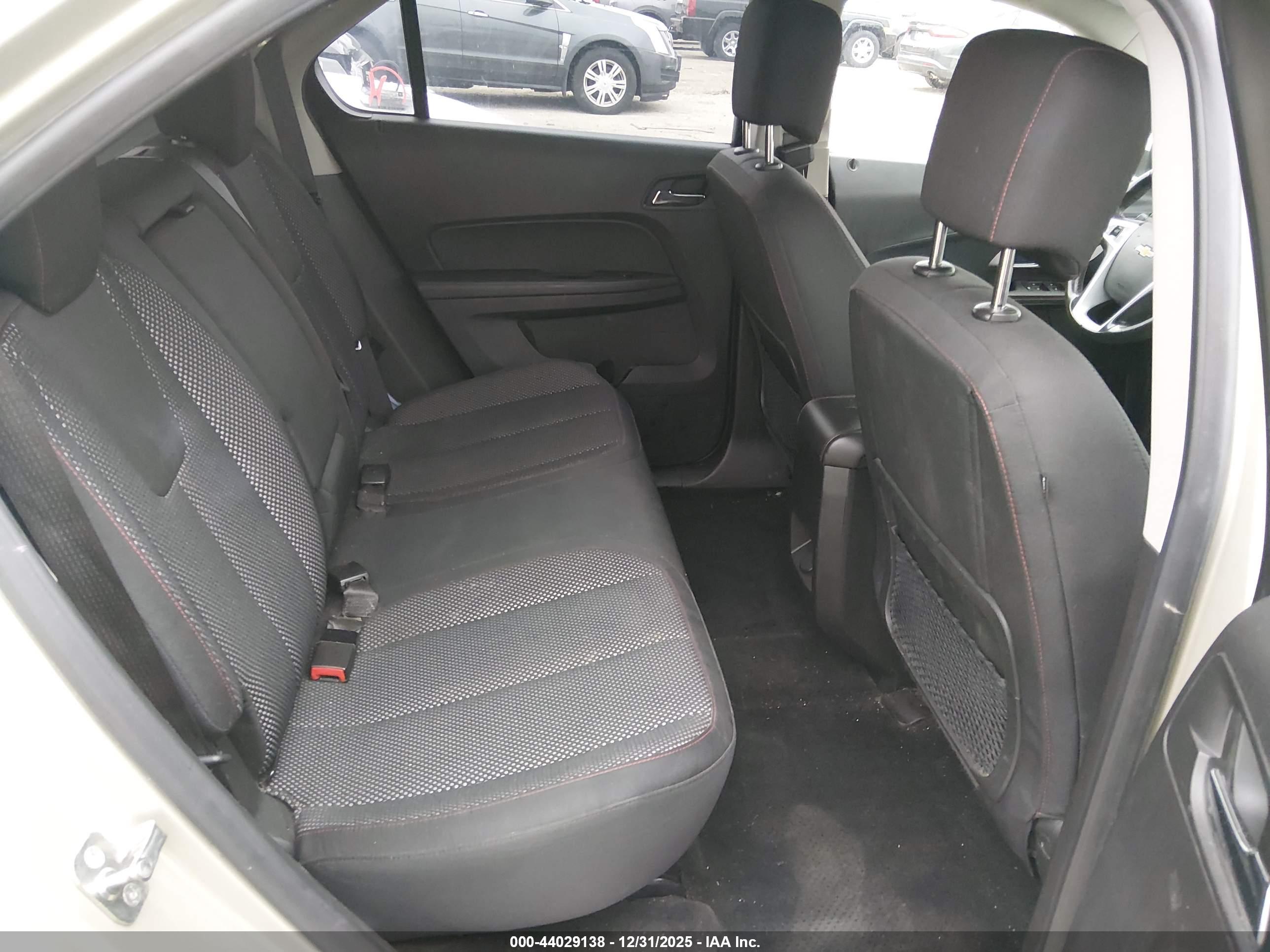 CHEVROLET EQUINOX image 8