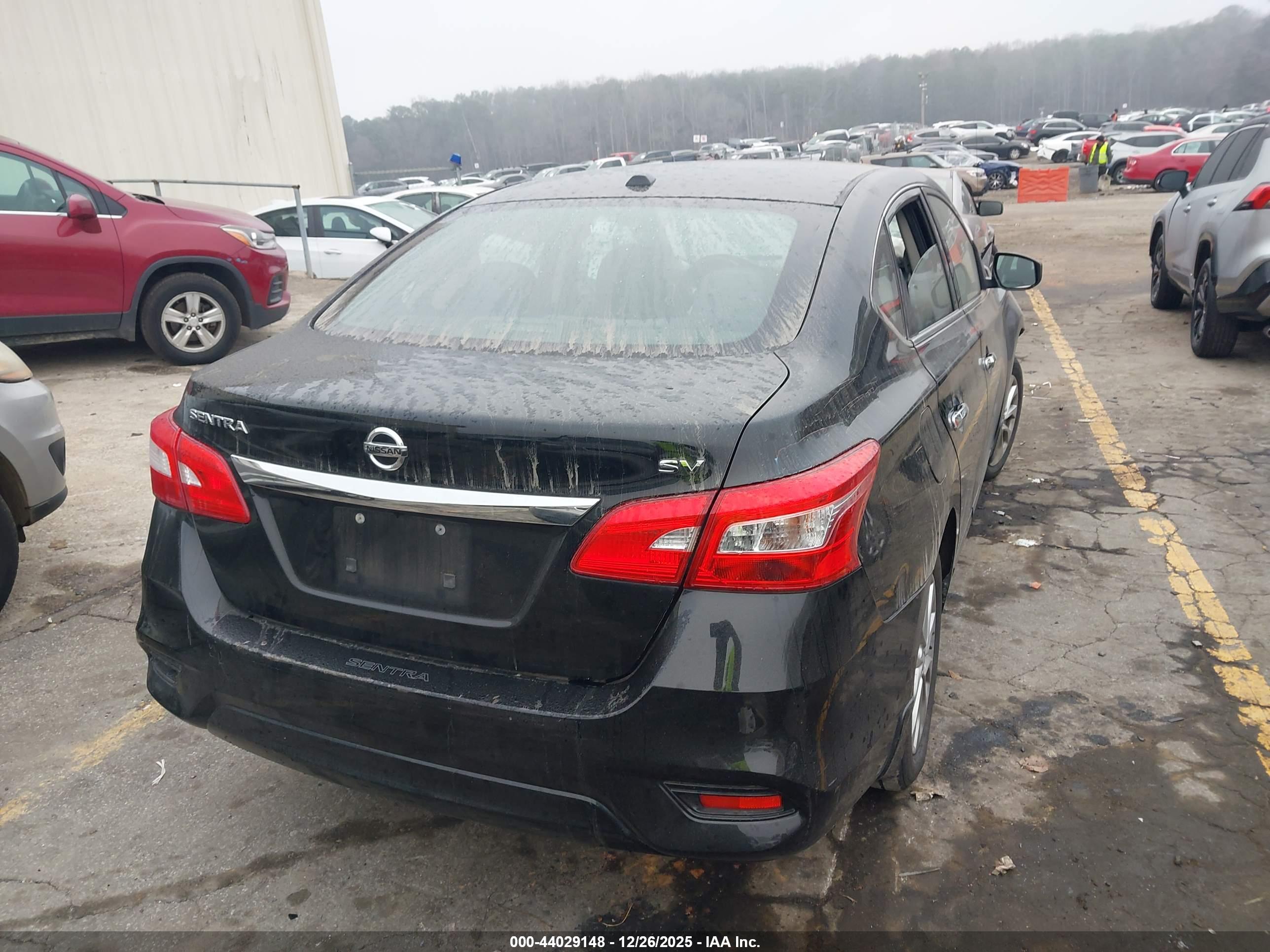 NISSAN SENTRA image 4