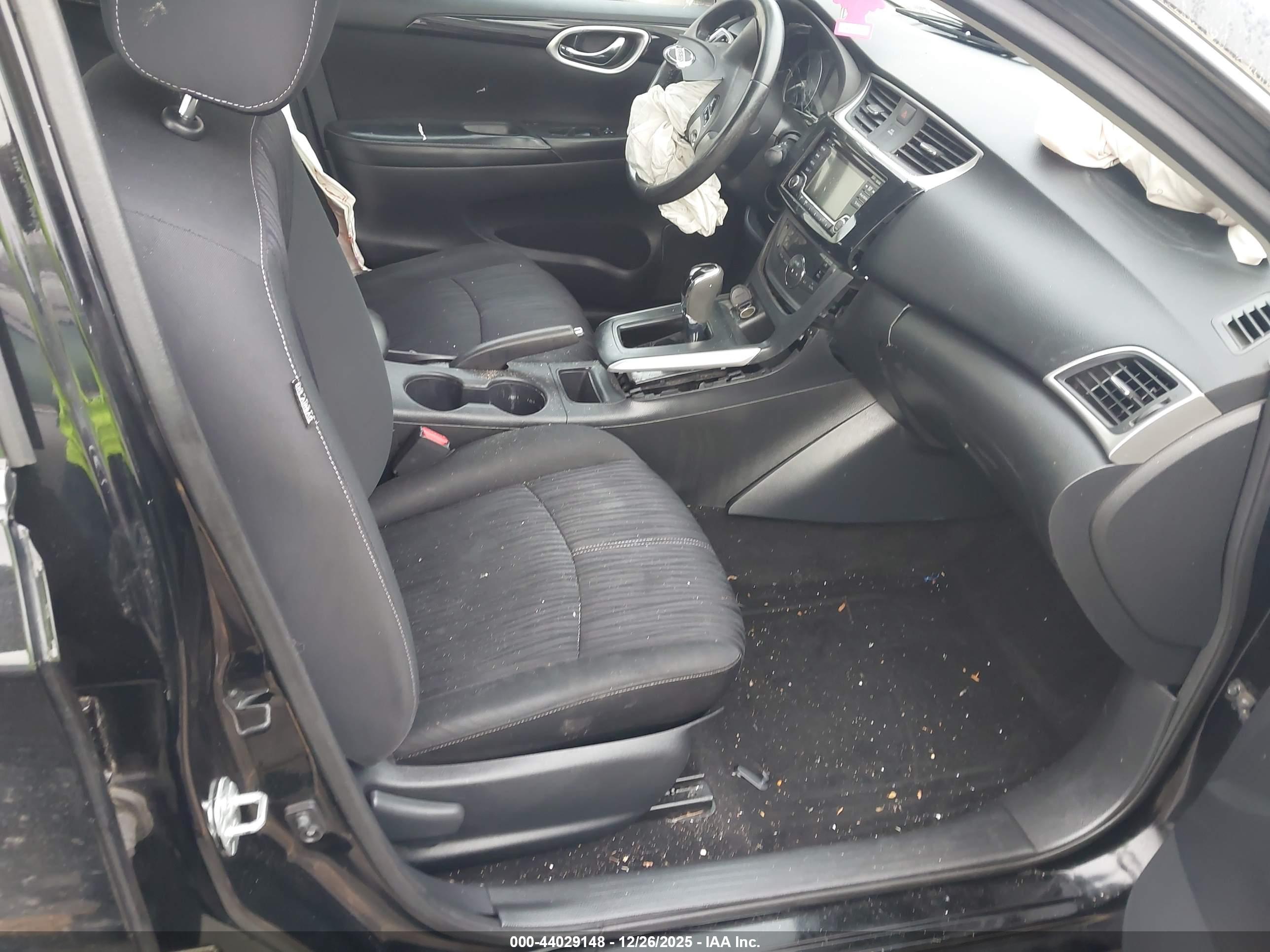 NISSAN SENTRA image 5