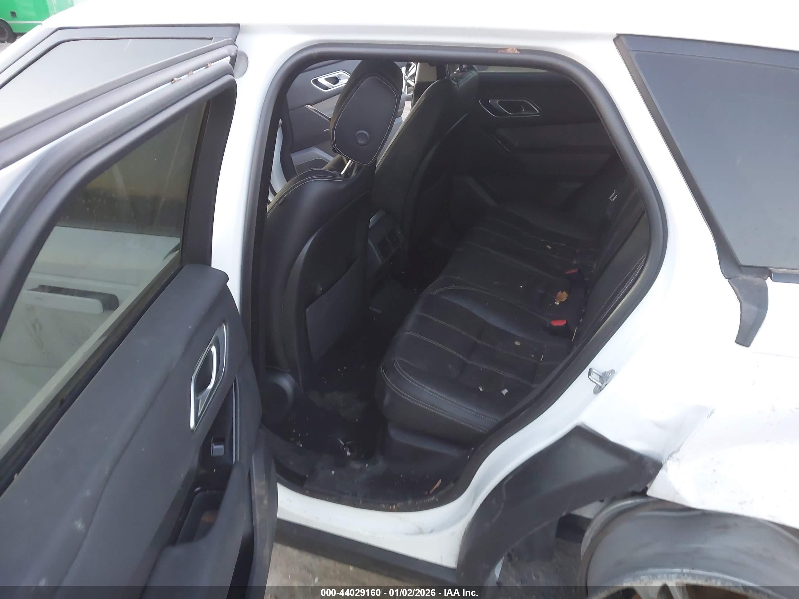 LAND ROVER image 8
