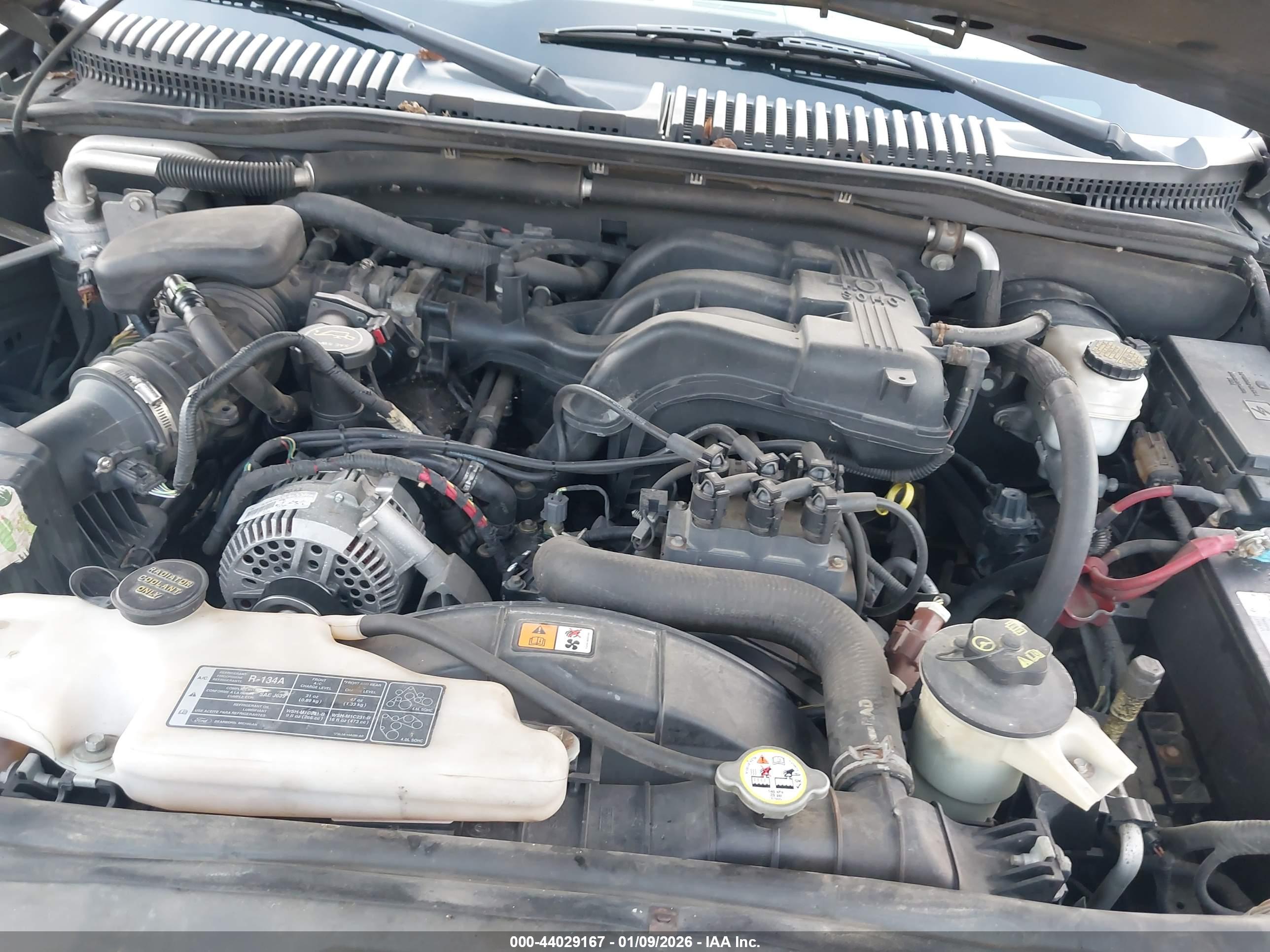 FORD EXPLORER image 10