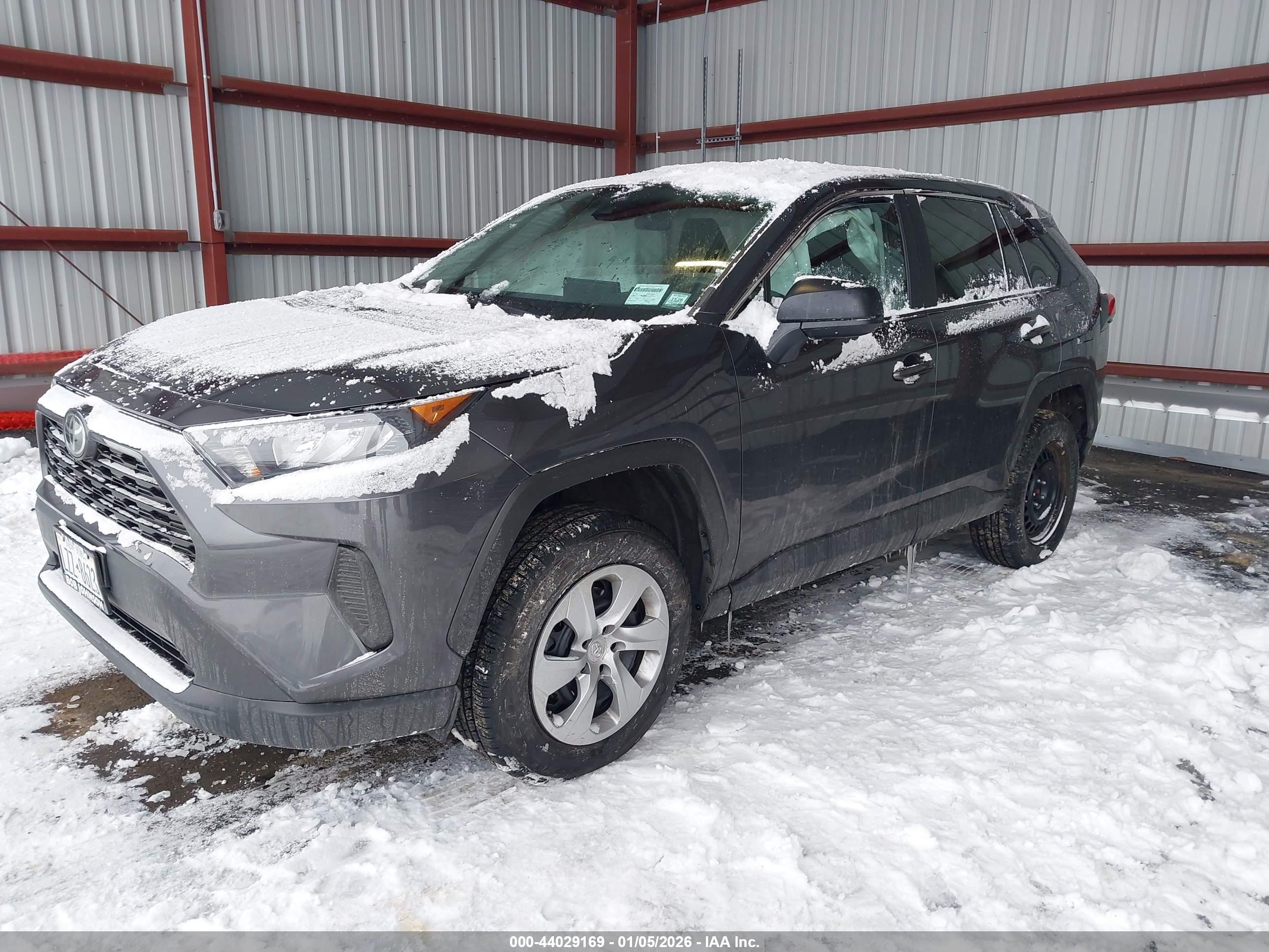 TOYOTA RAV4 image 2