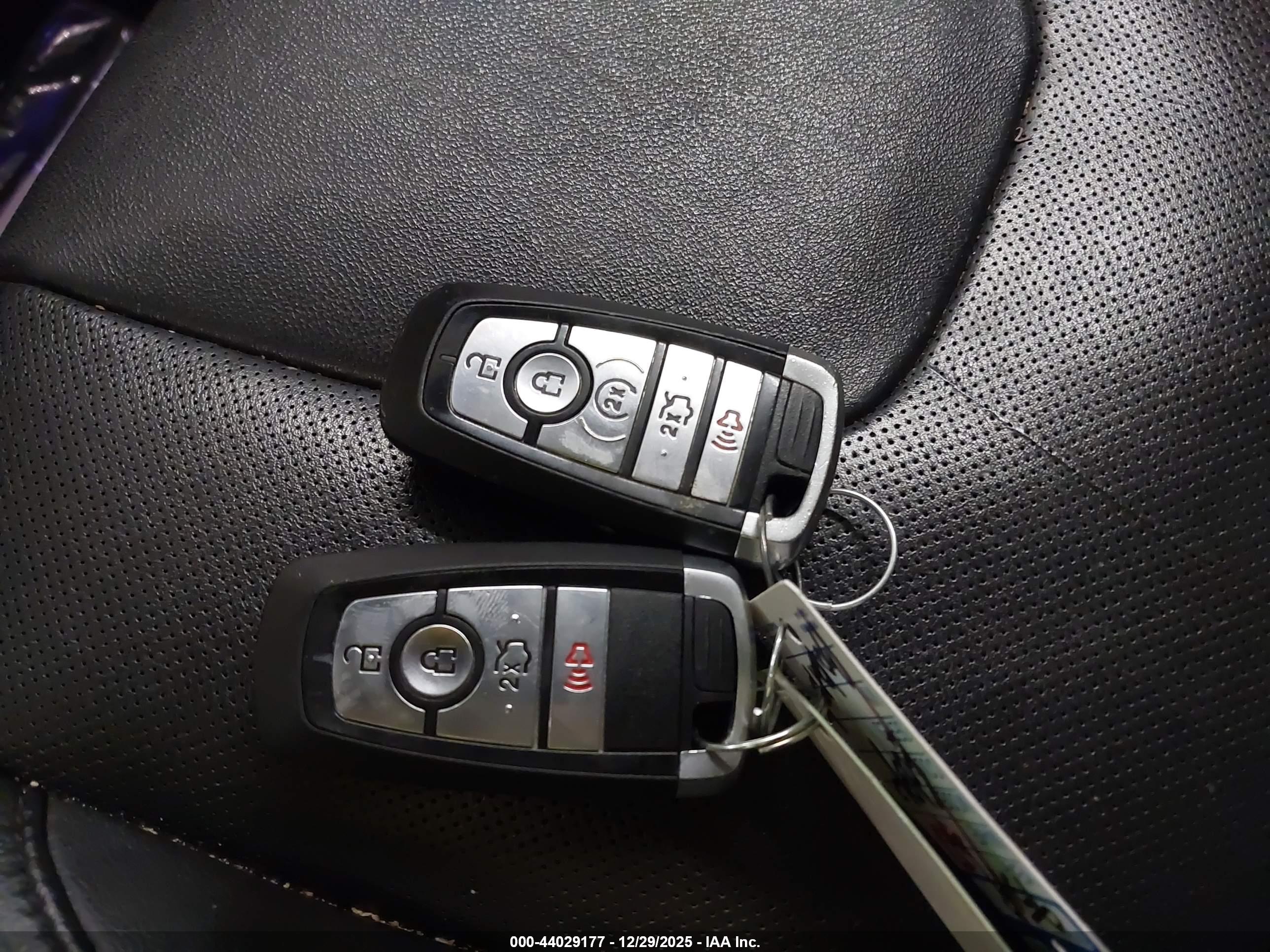 FORD EDGE image 11