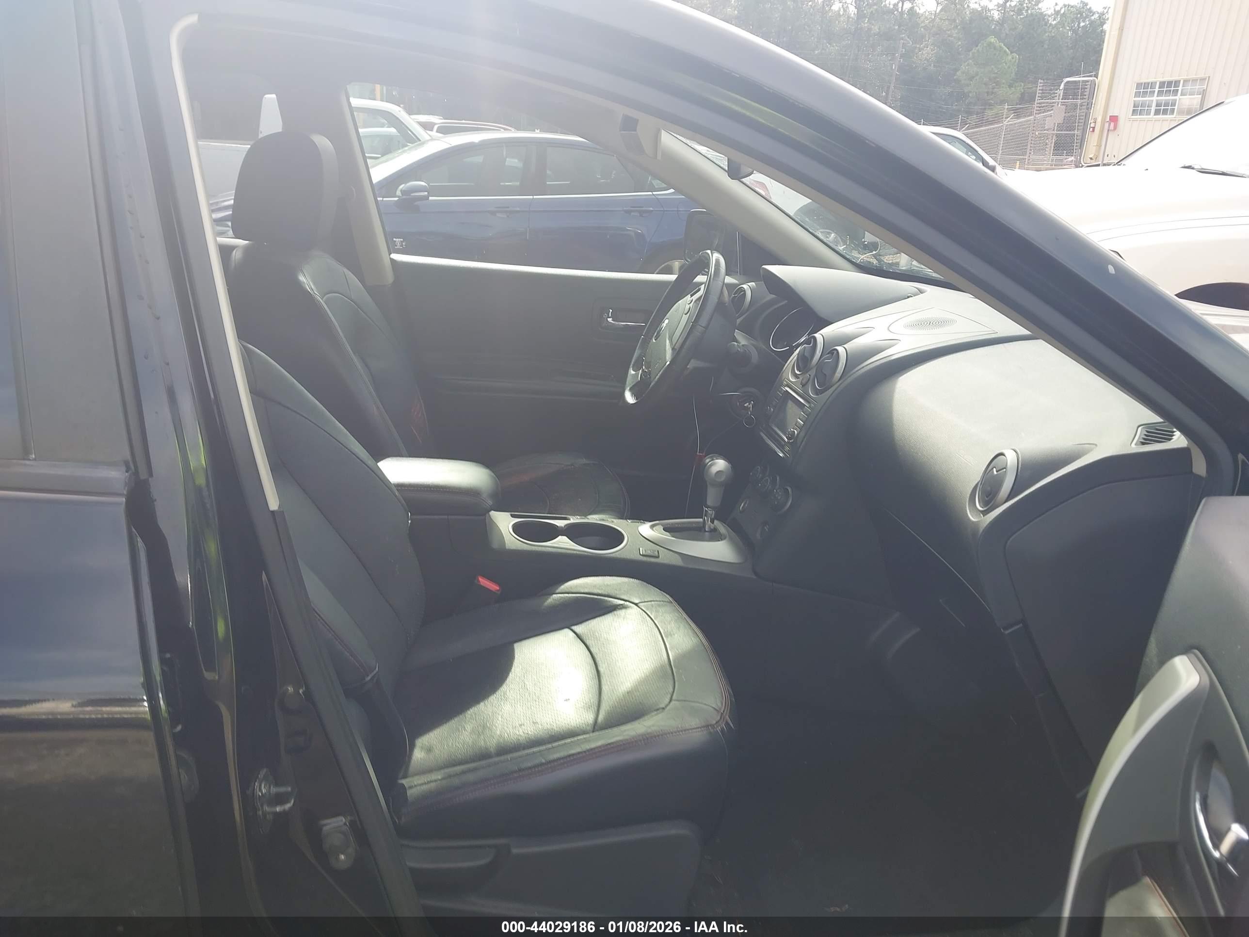NISSAN ROGUE image 5