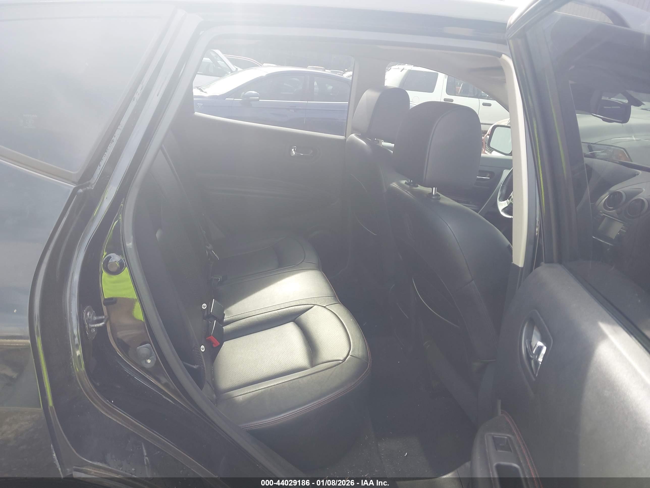 NISSAN ROGUE image 8