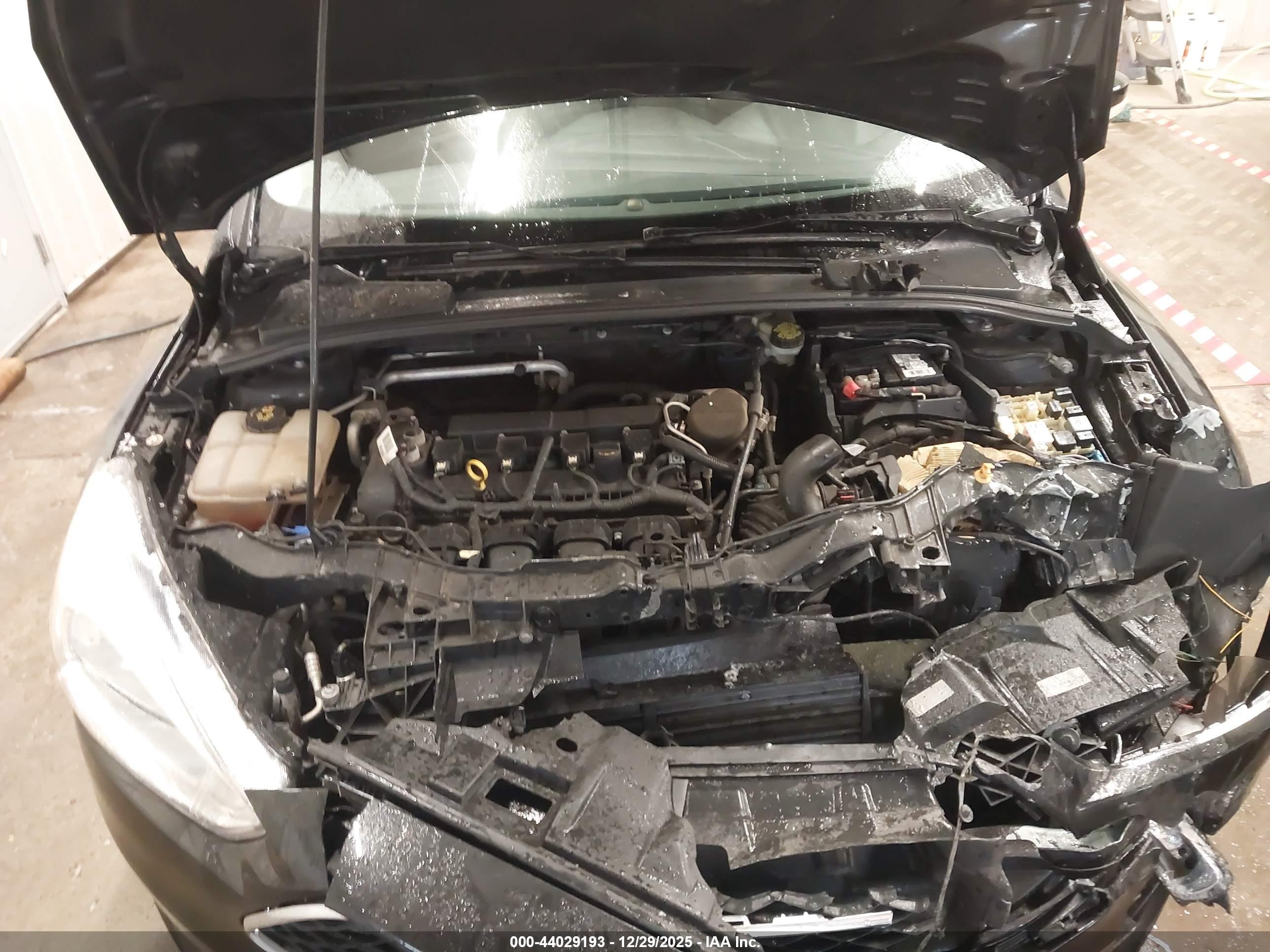 FORD FOCUS image 10