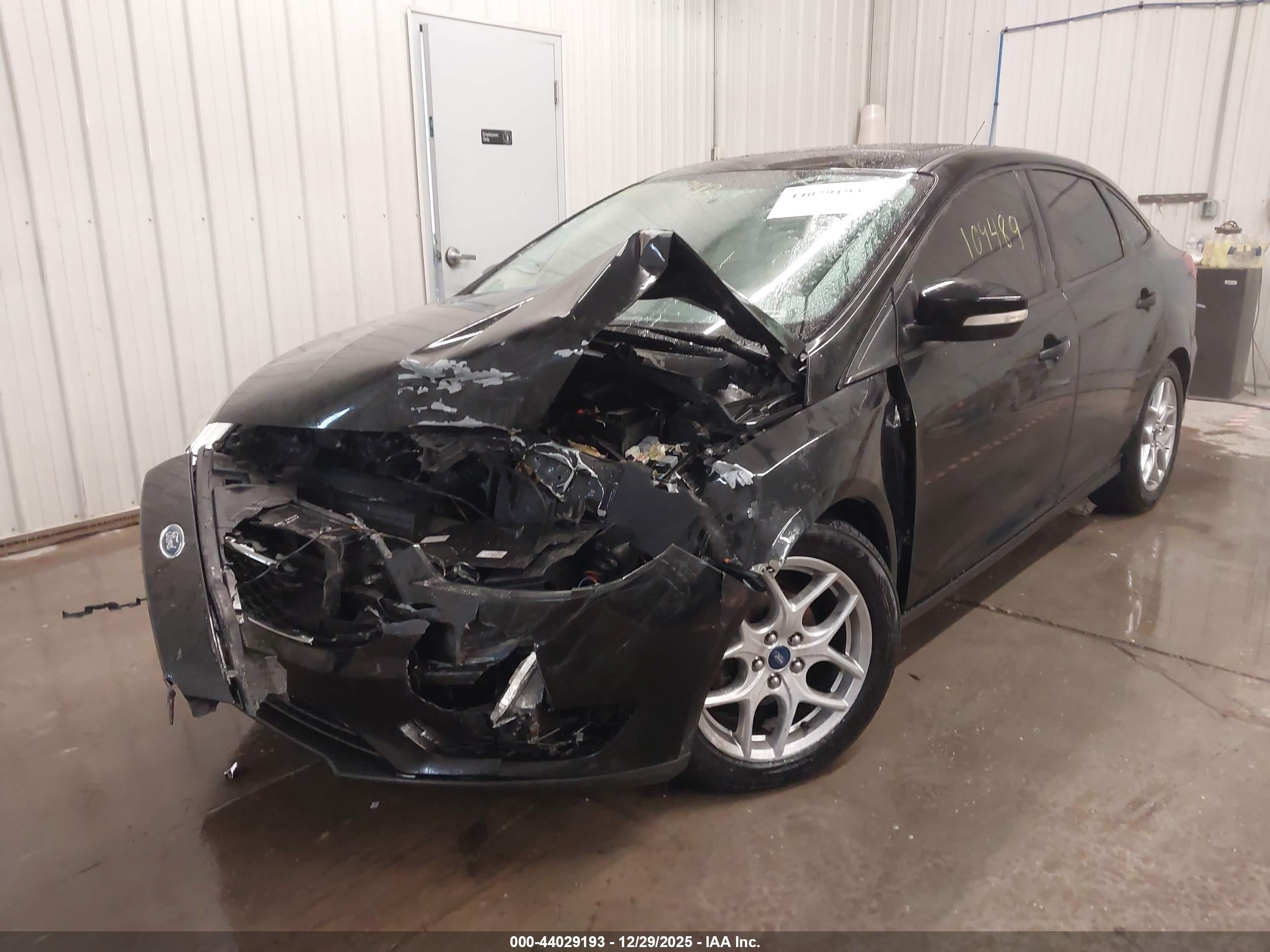 FORD FOCUS image 6