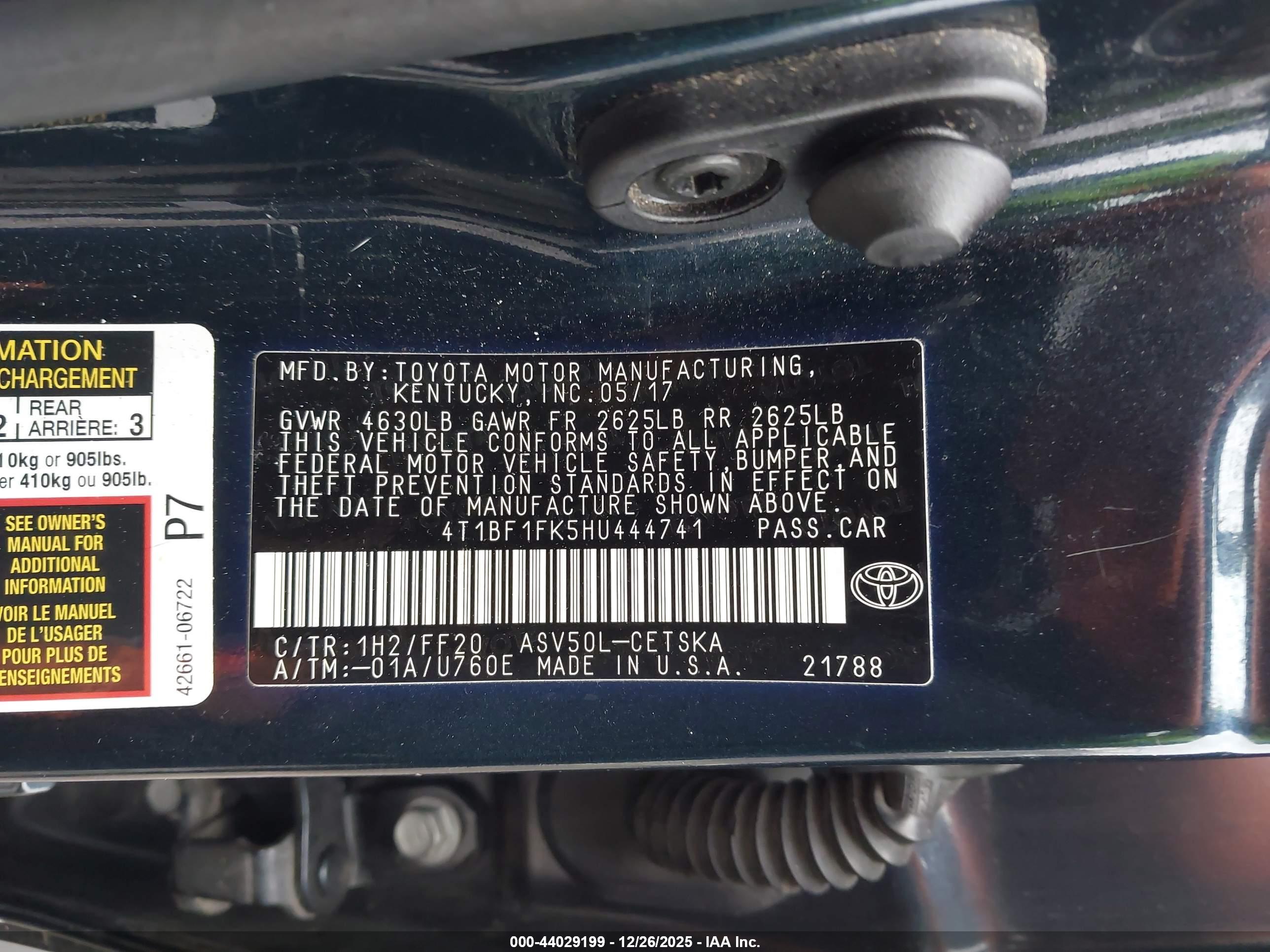 TOYOTA CAMRY image 9