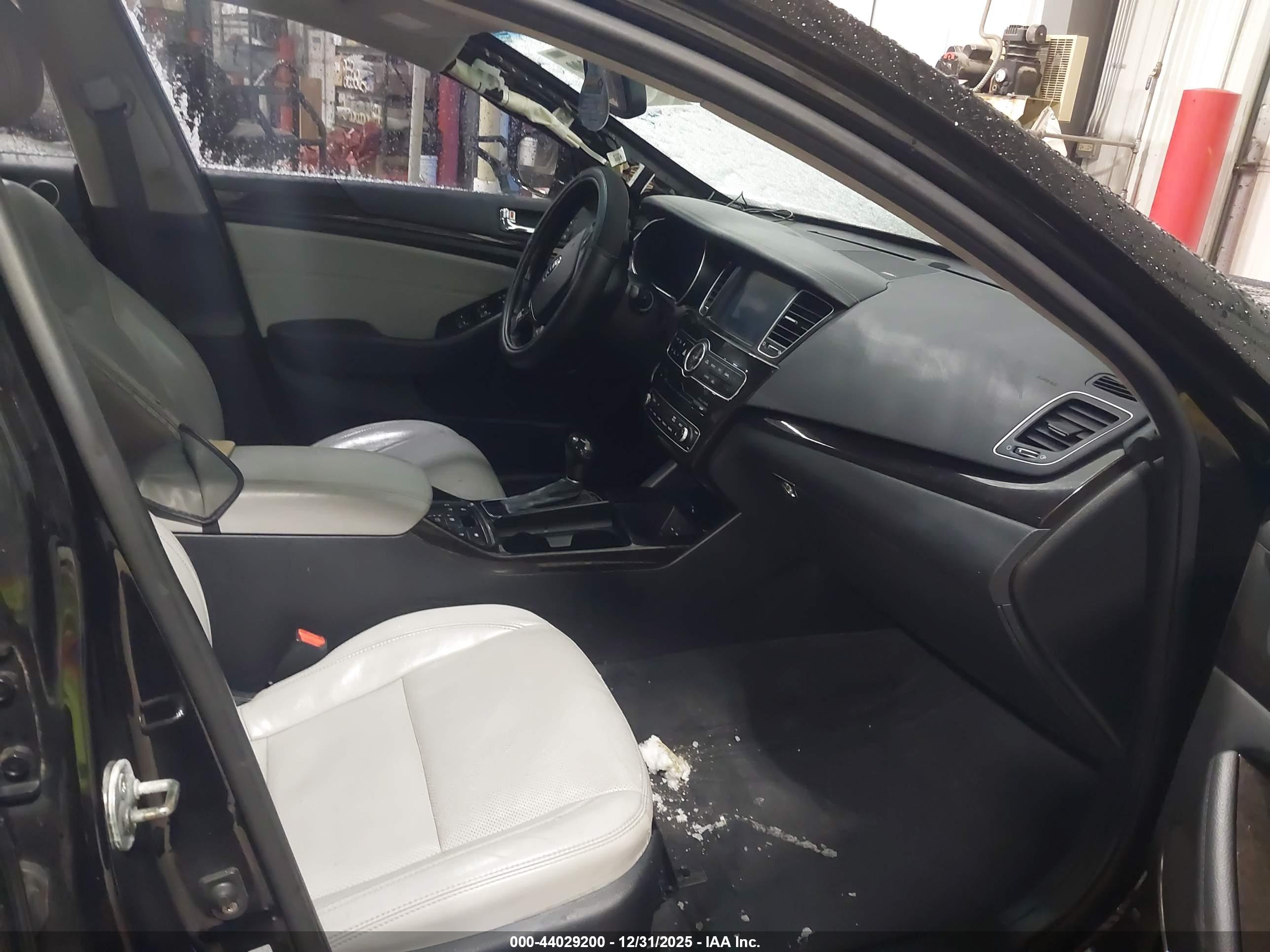 KIA CADENZA image 5