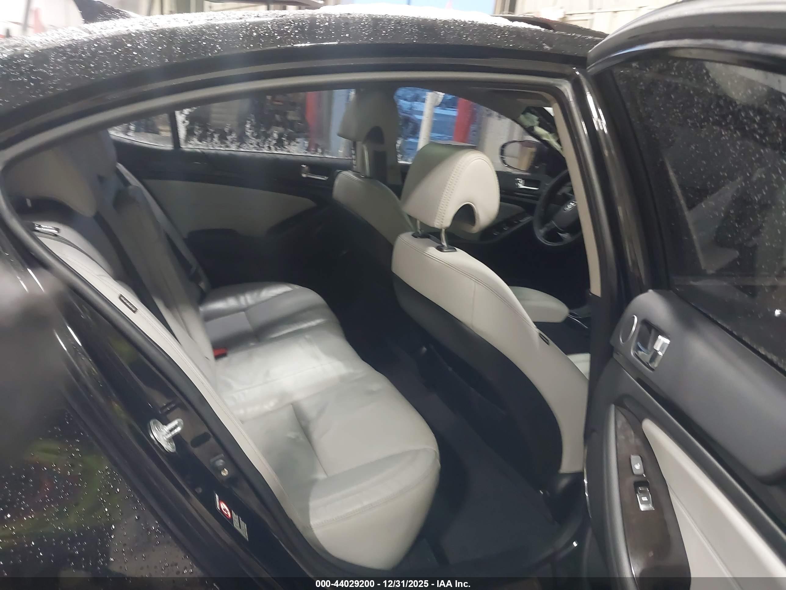 KIA CADENZA image 8
