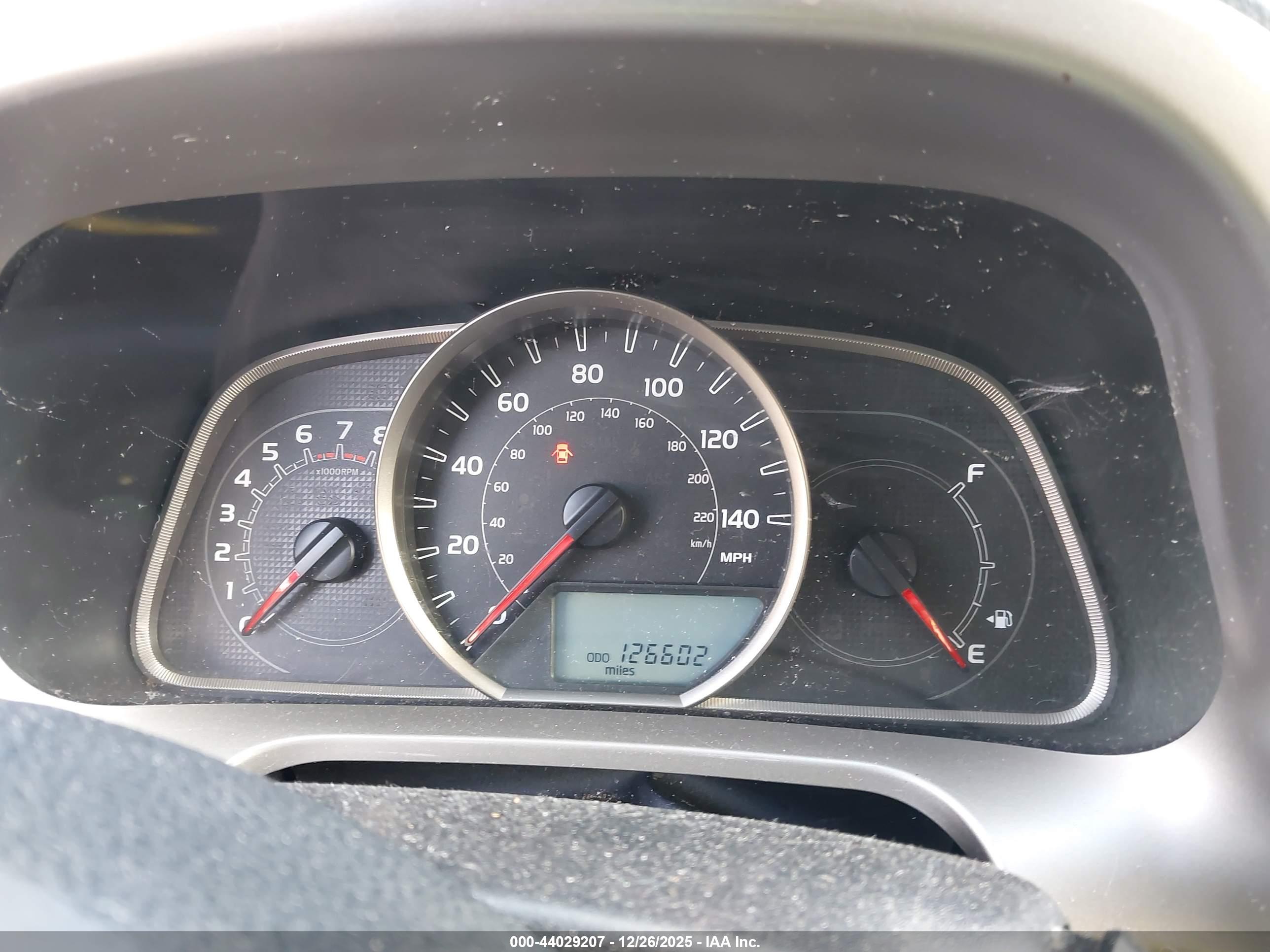 TOYOTA RAV4 image 7