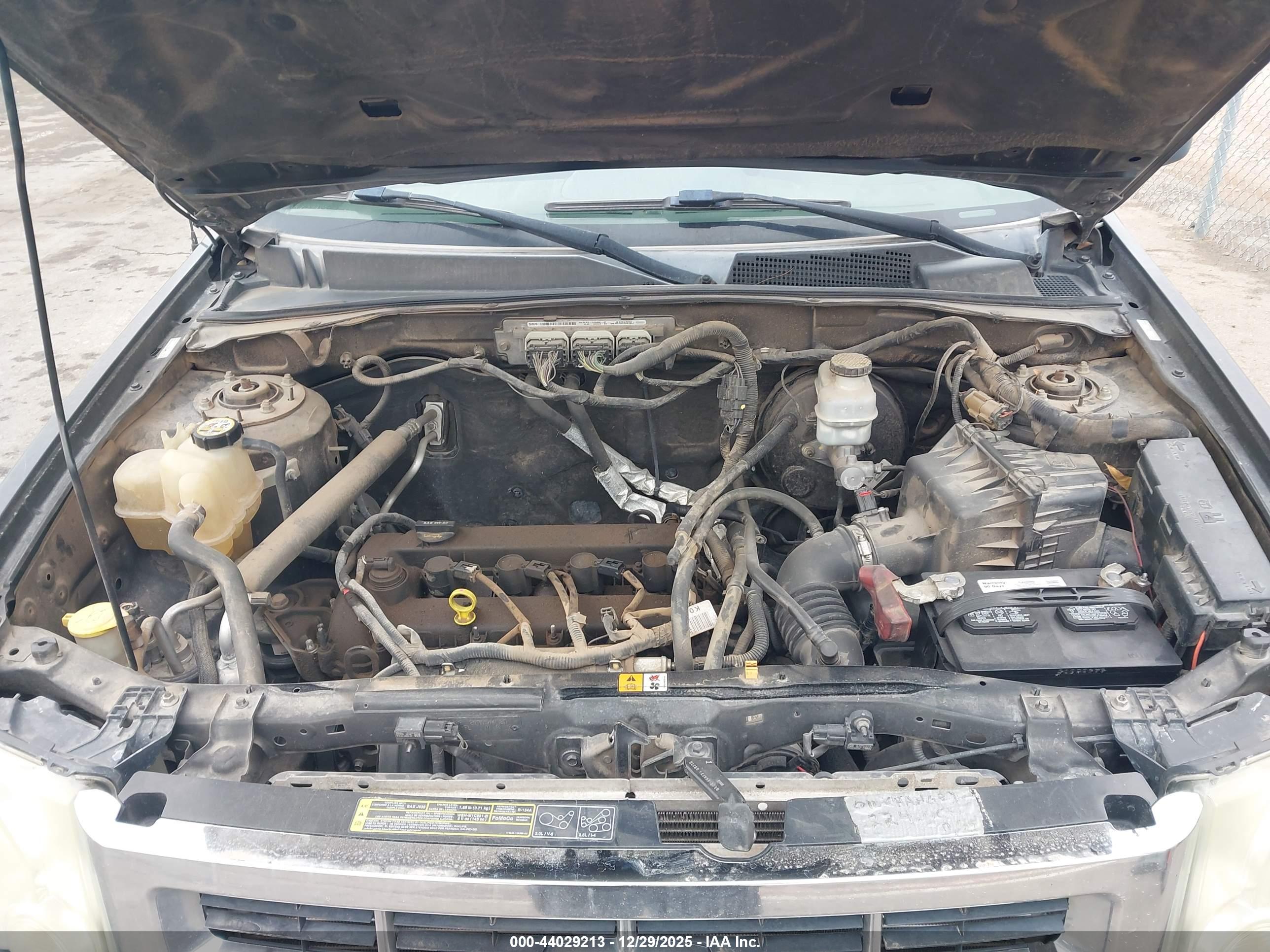FORD ESCAPE image 10