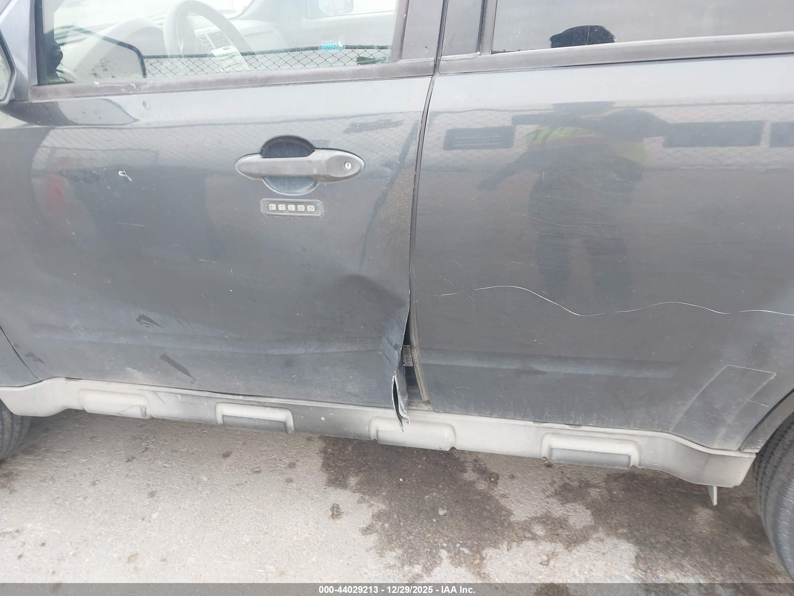 FORD ESCAPE image 6