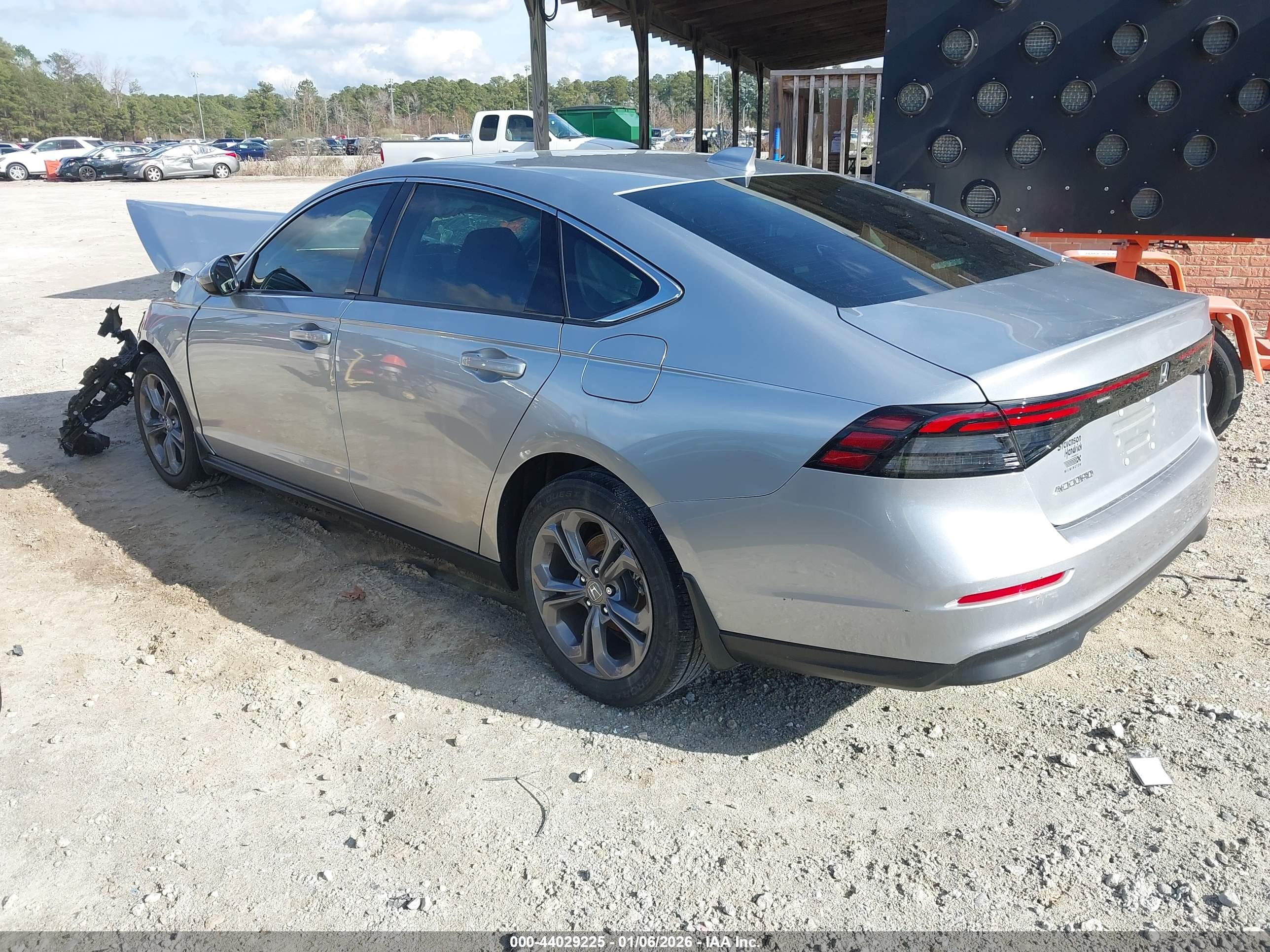 HONDA ACCORD image 3