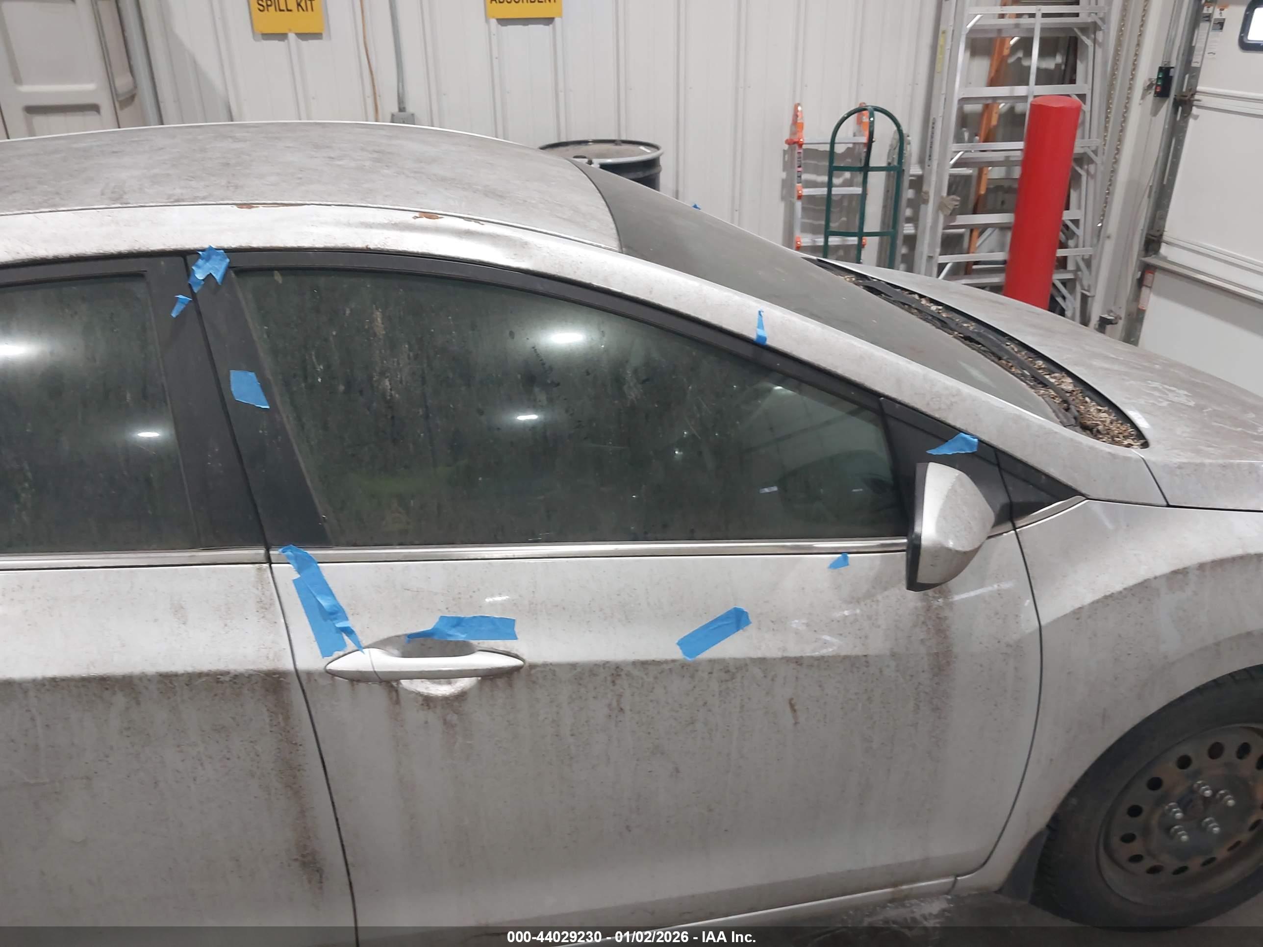 HYUNDAI ELANTRA image 6