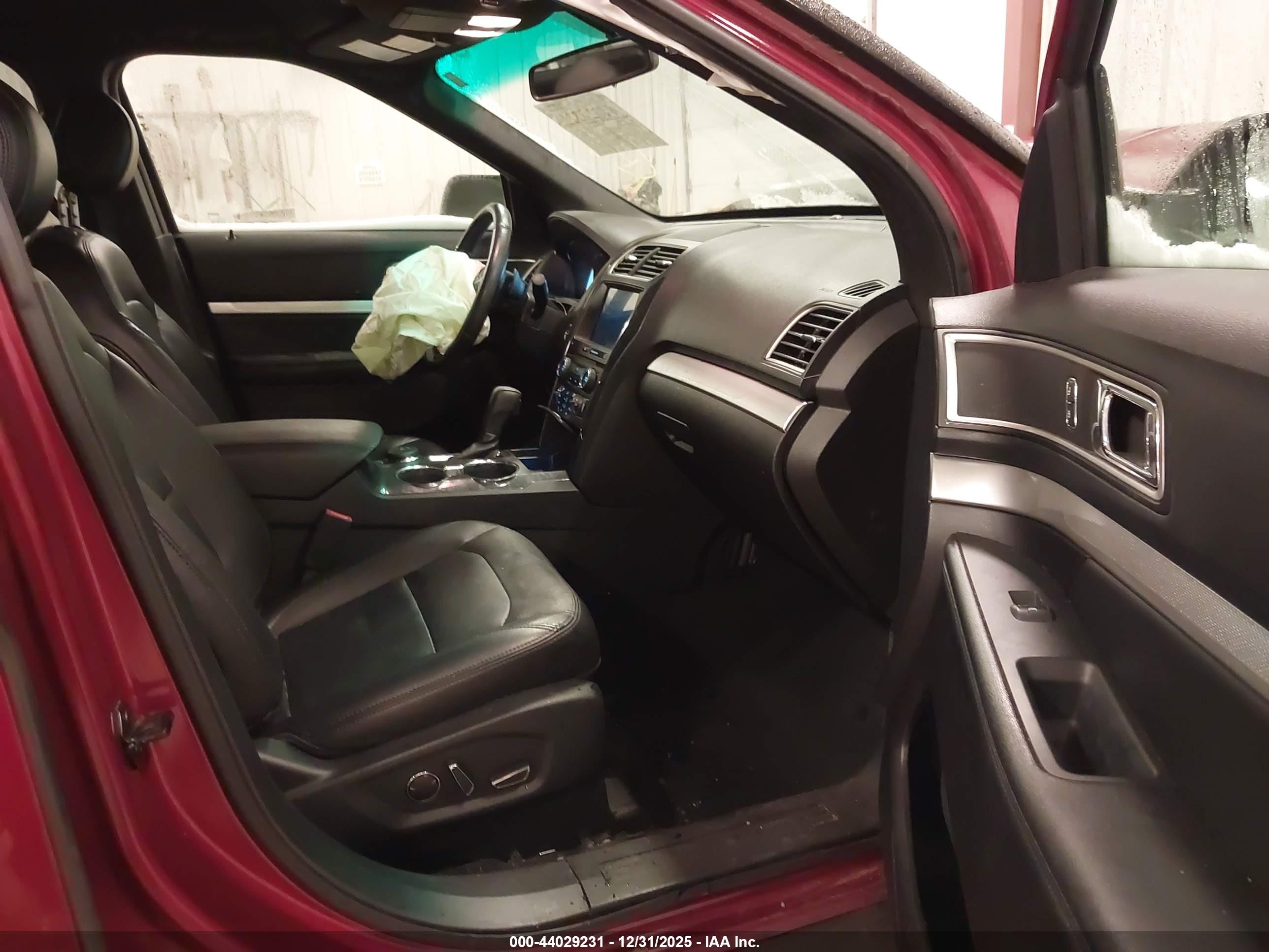 FORD EXPLORER image 5