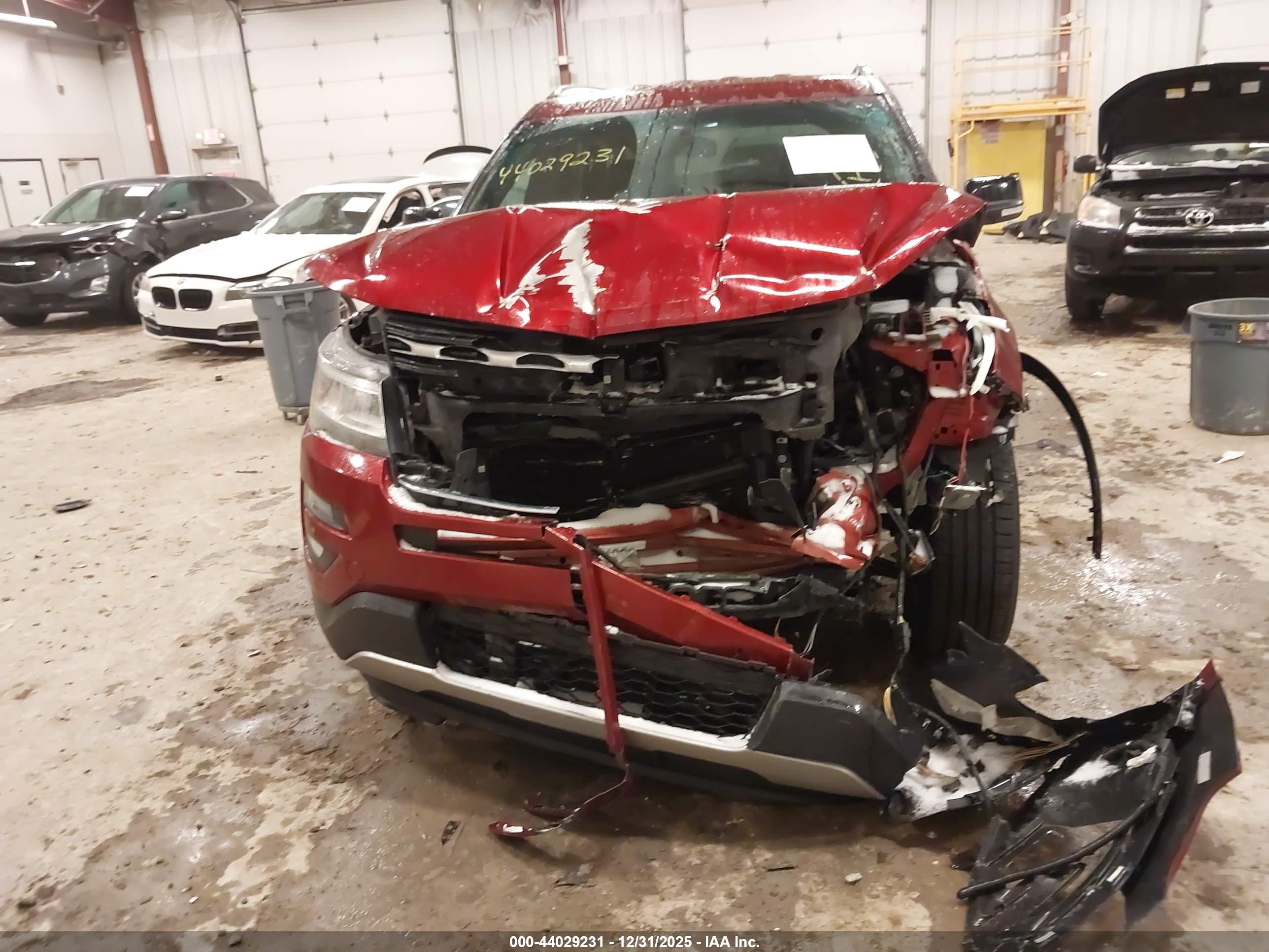 FORD EXPLORER image 6
