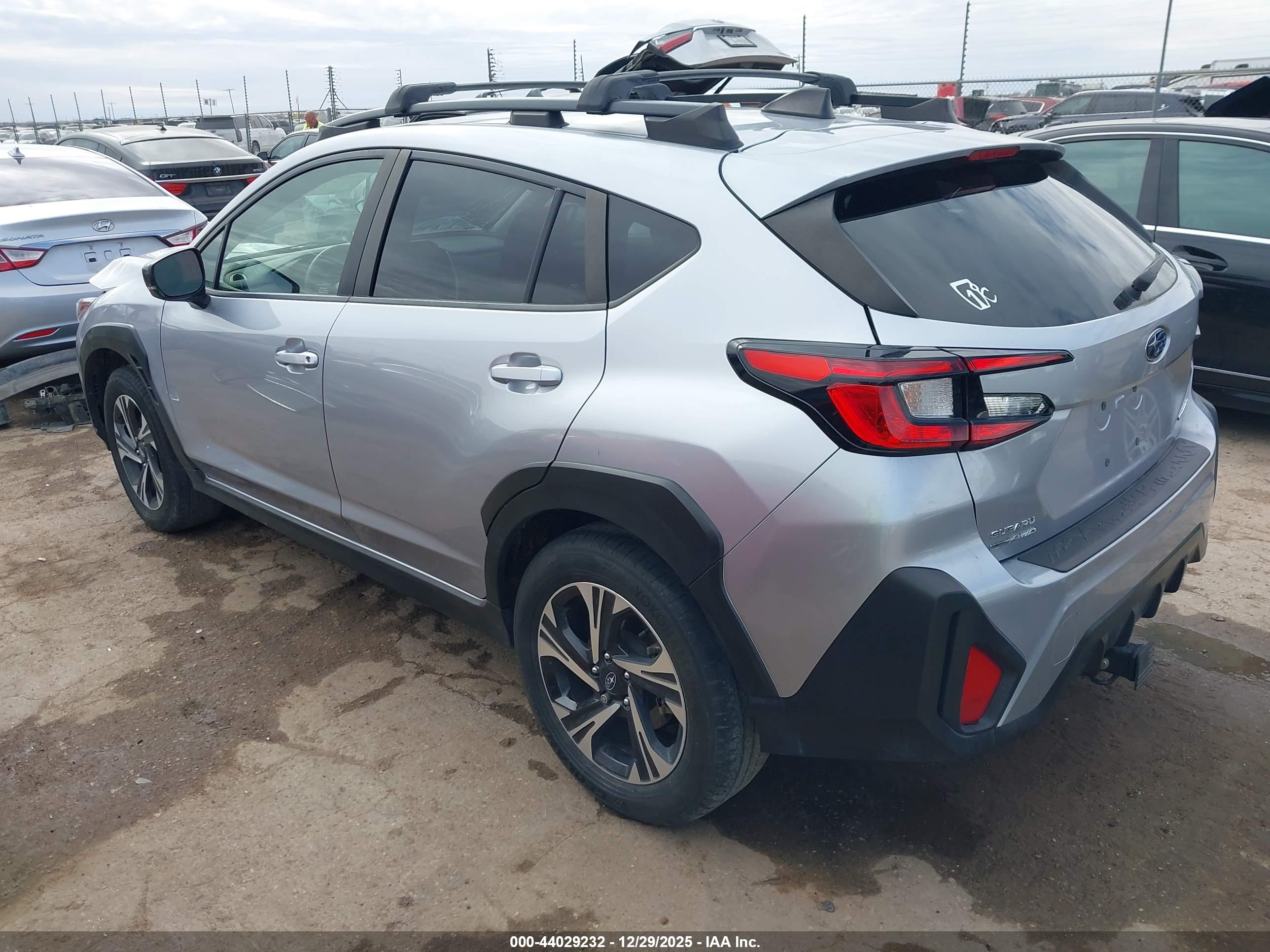 SUBARU CROSSTREK image 3
