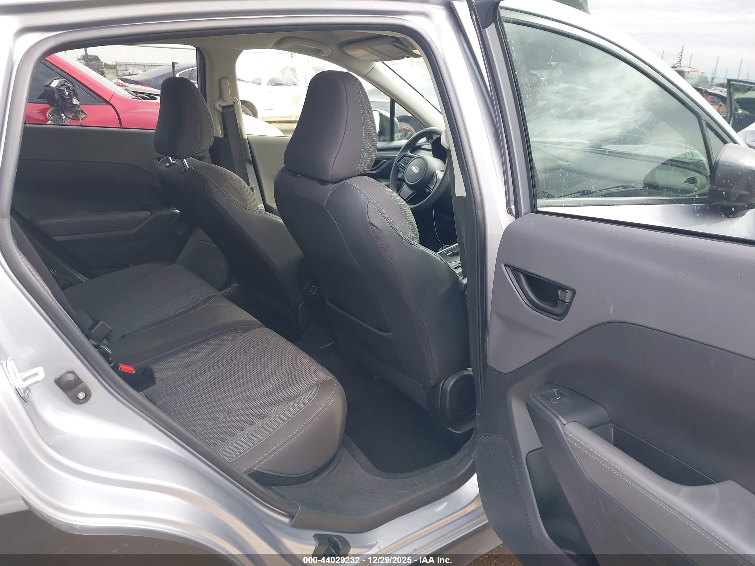SUBARU CROSSTREK image 8