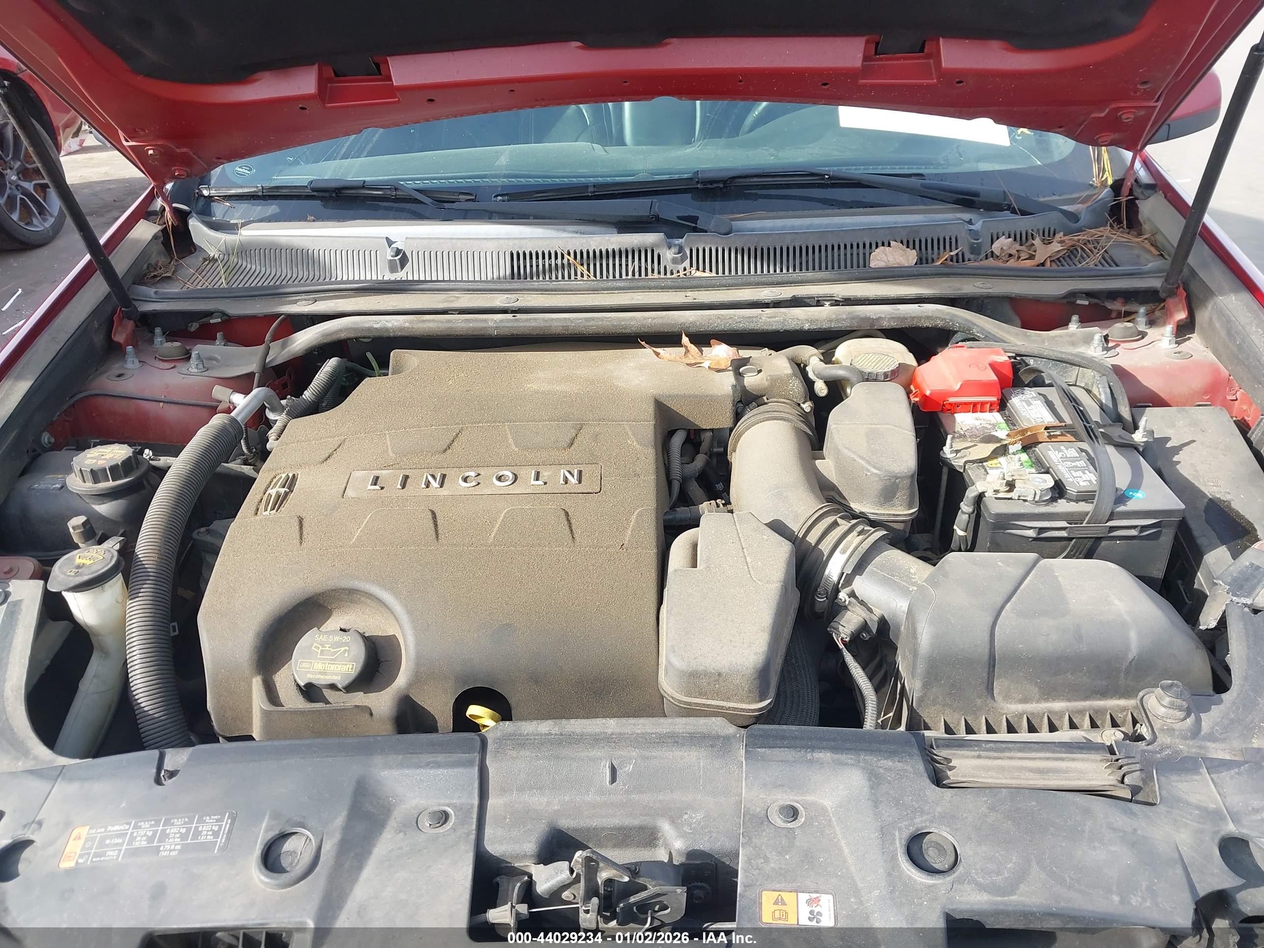 LINCOLN MKS image 10