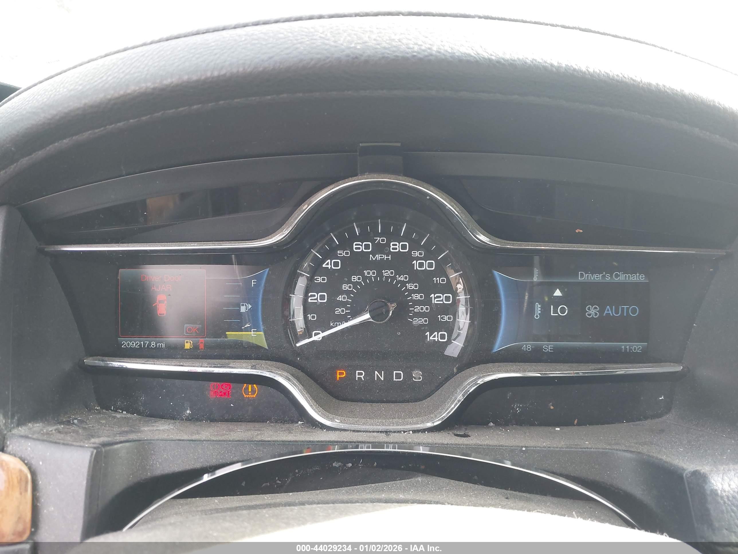 LINCOLN MKS image 7