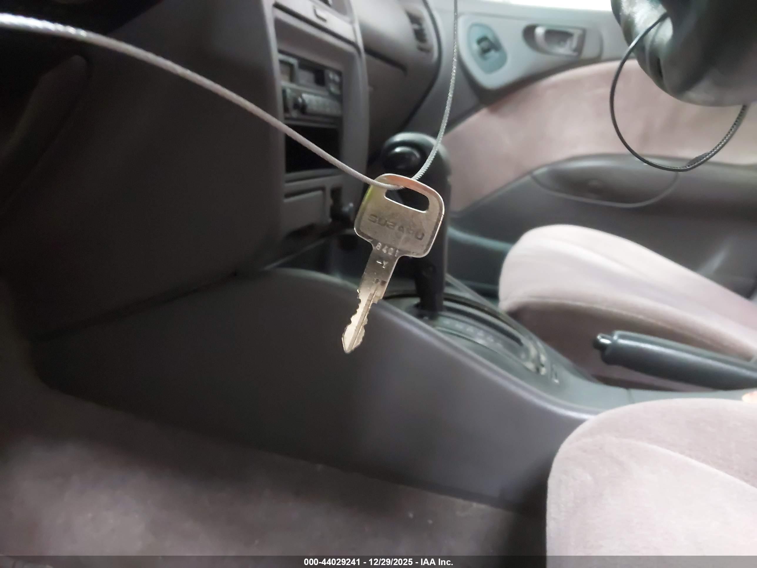SUBARU LEGACY image 11
