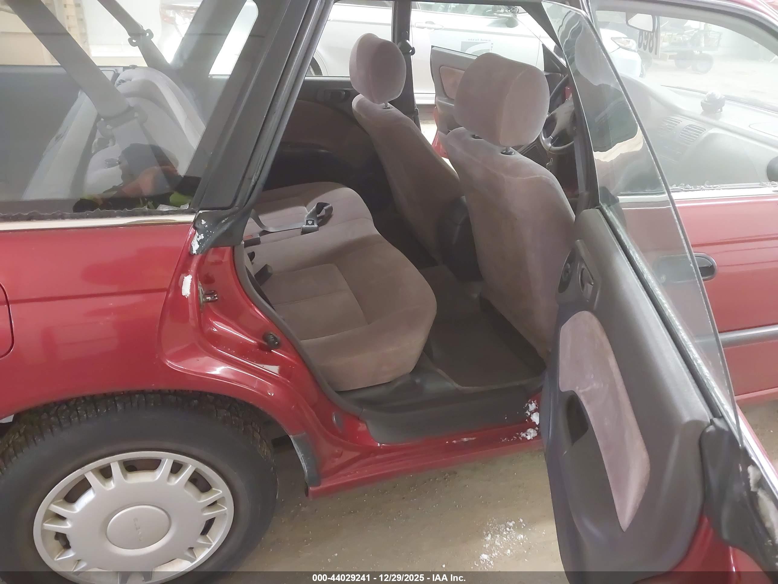 SUBARU LEGACY image 8