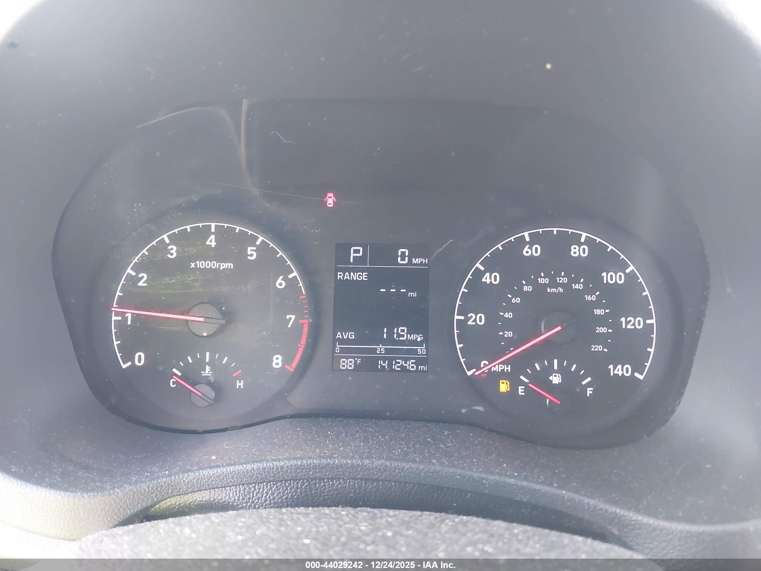 HYUNDAI ACCENT image 7