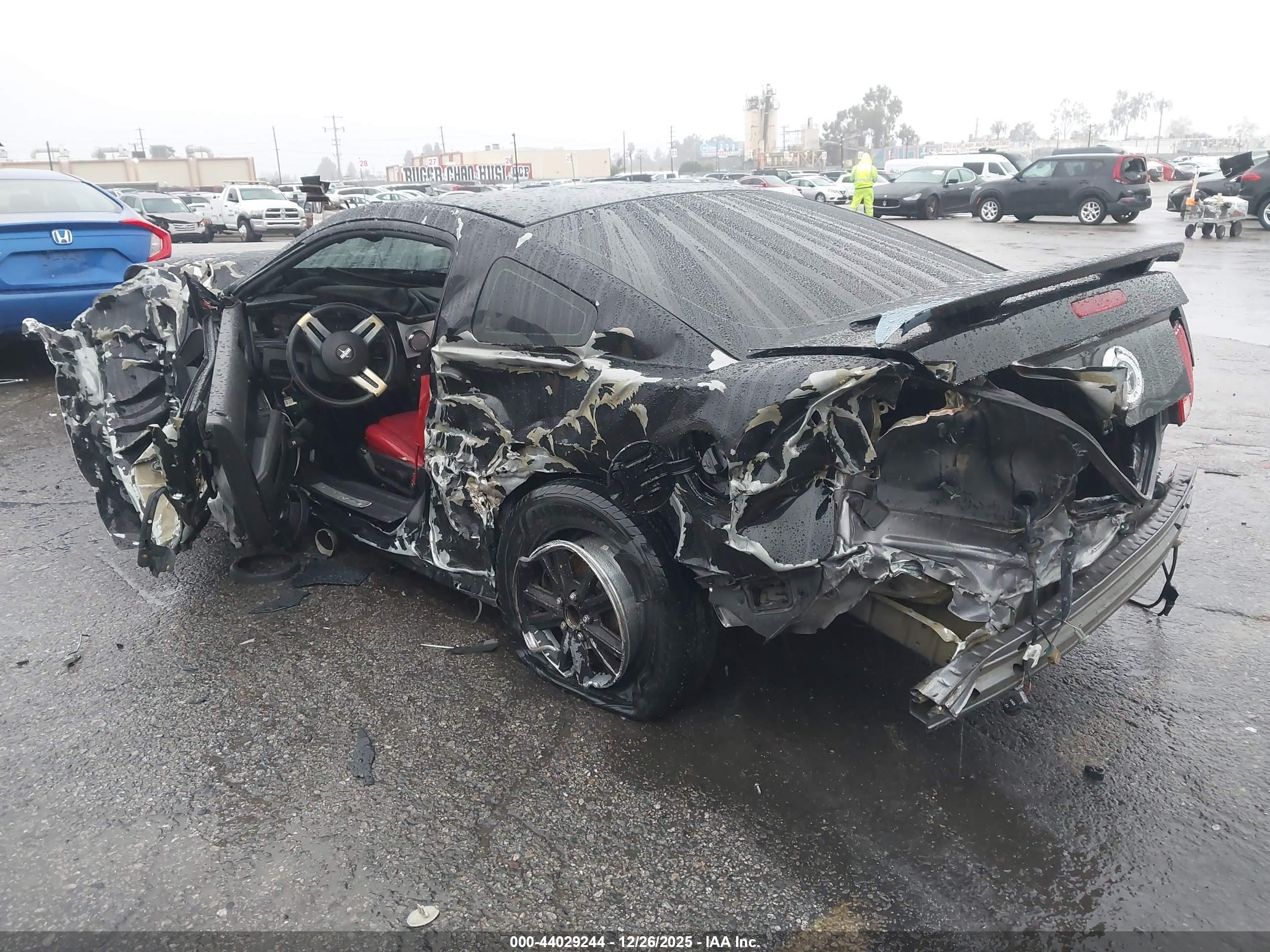 FORD MUSTANG image 3