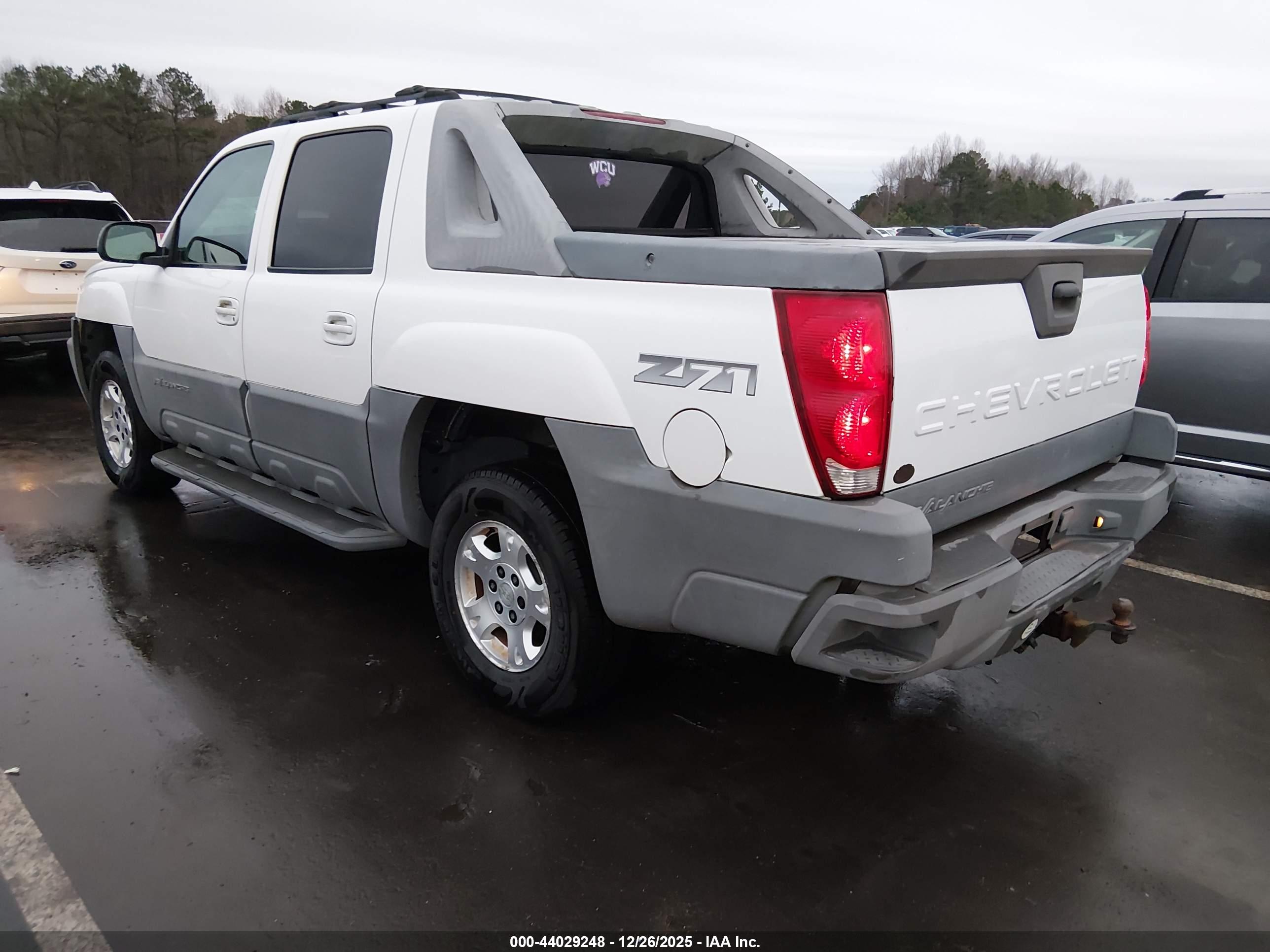 CHEVROLET AVALANCHE image 3