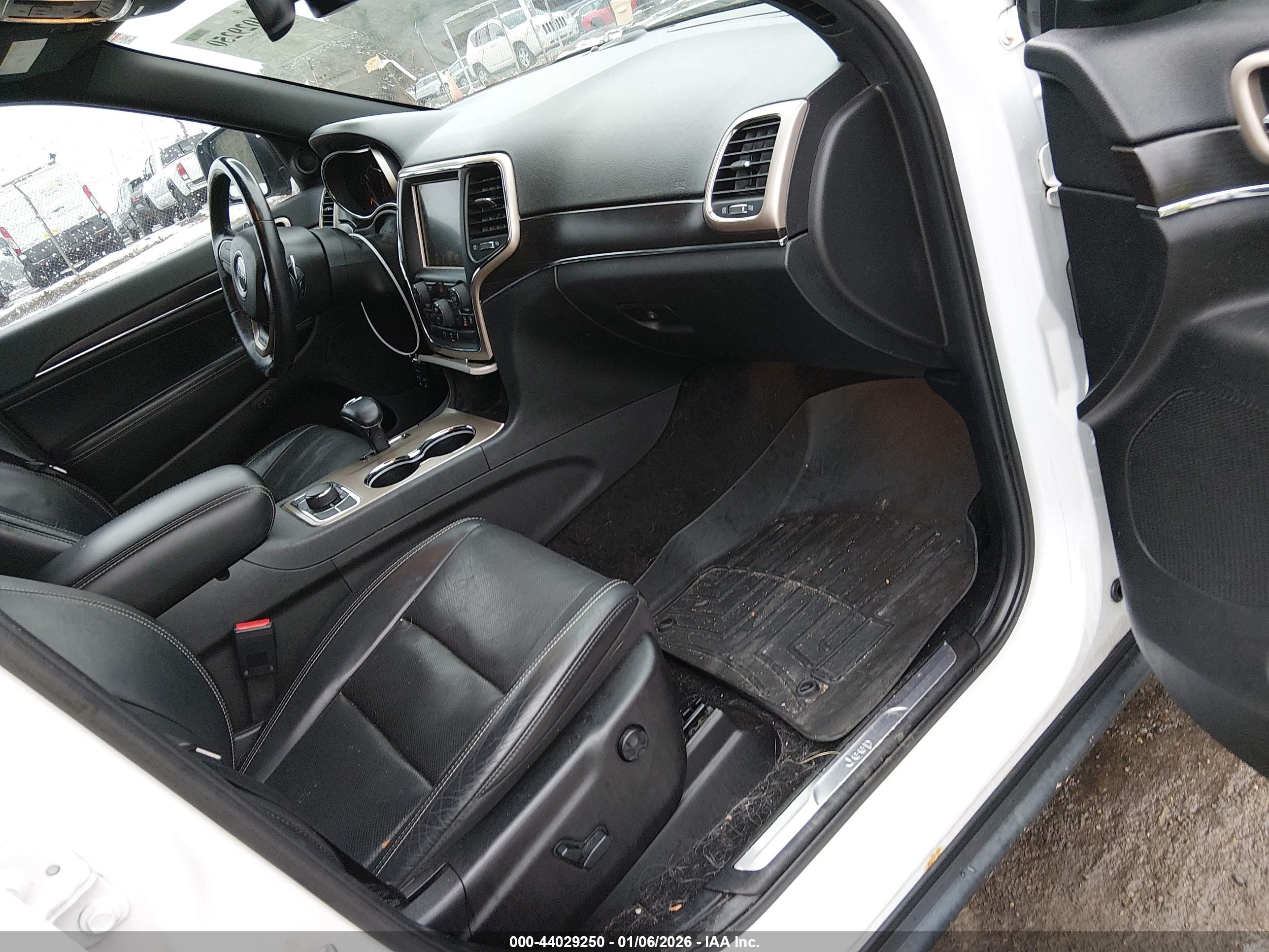 JEEP GRAND image 5