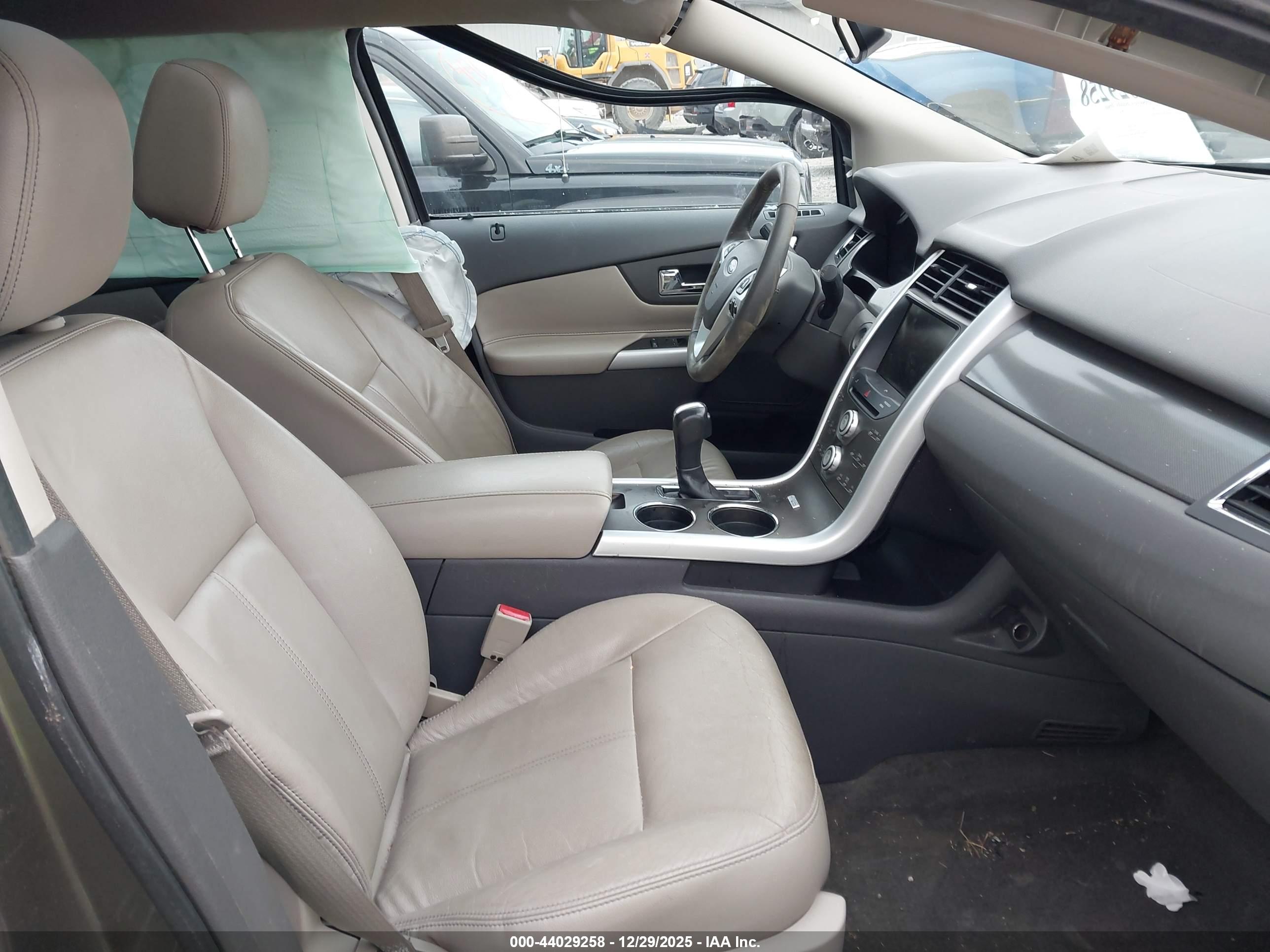 FORD EDGE image 5