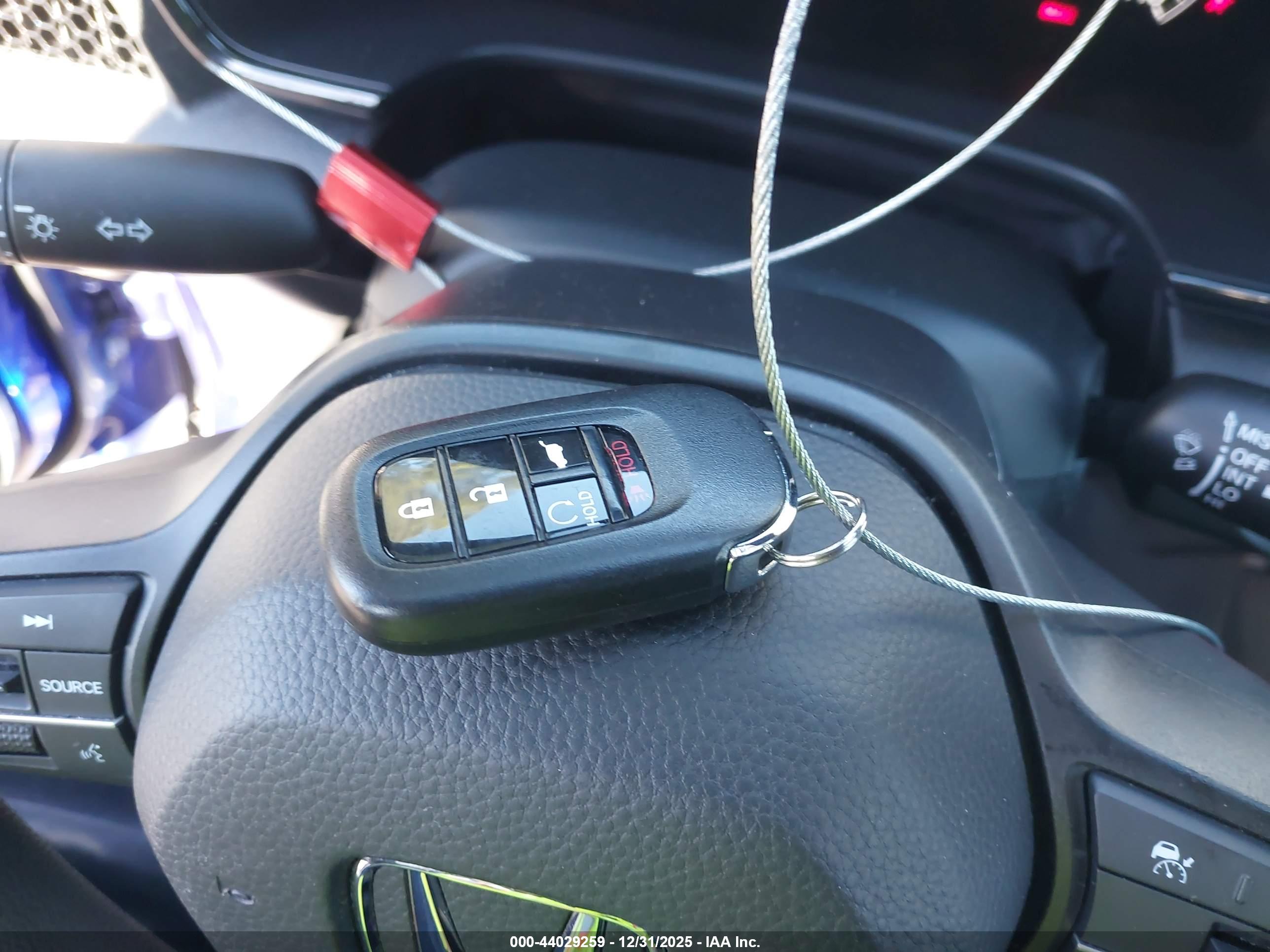 HONDA CR-V image 11