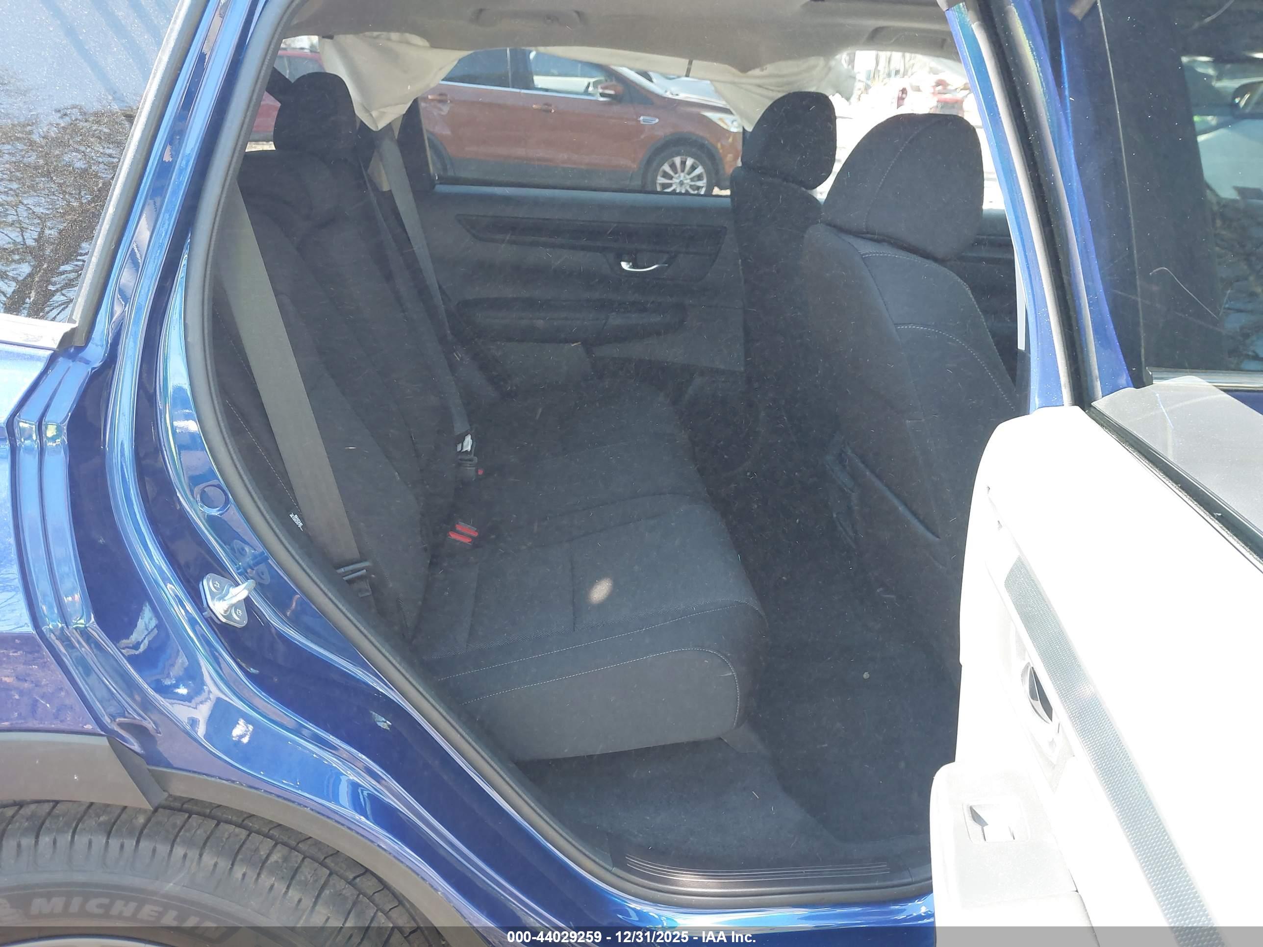 HONDA CR-V image 8