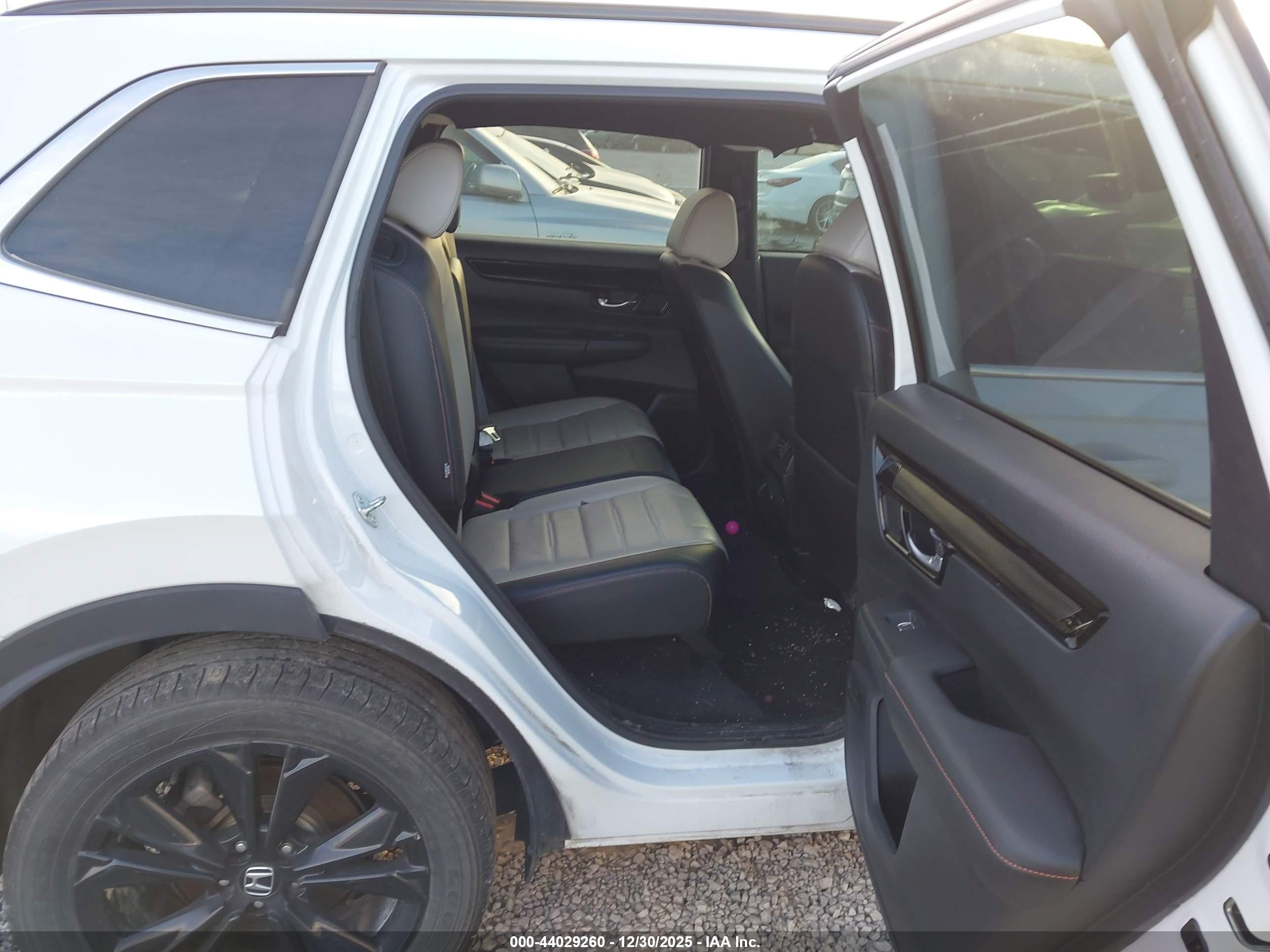 HONDA CR-V image 8