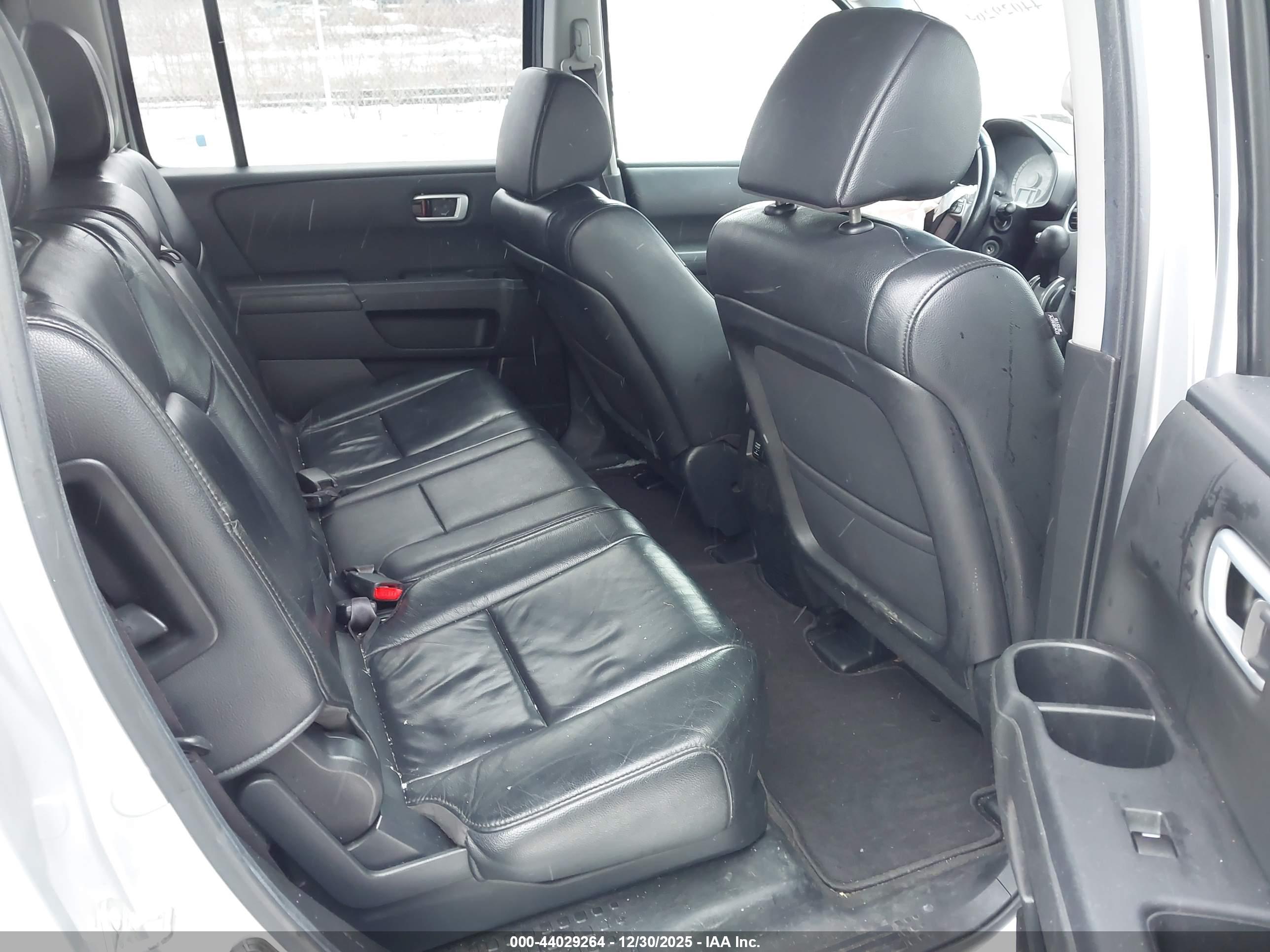 HONDA PILOT image 8