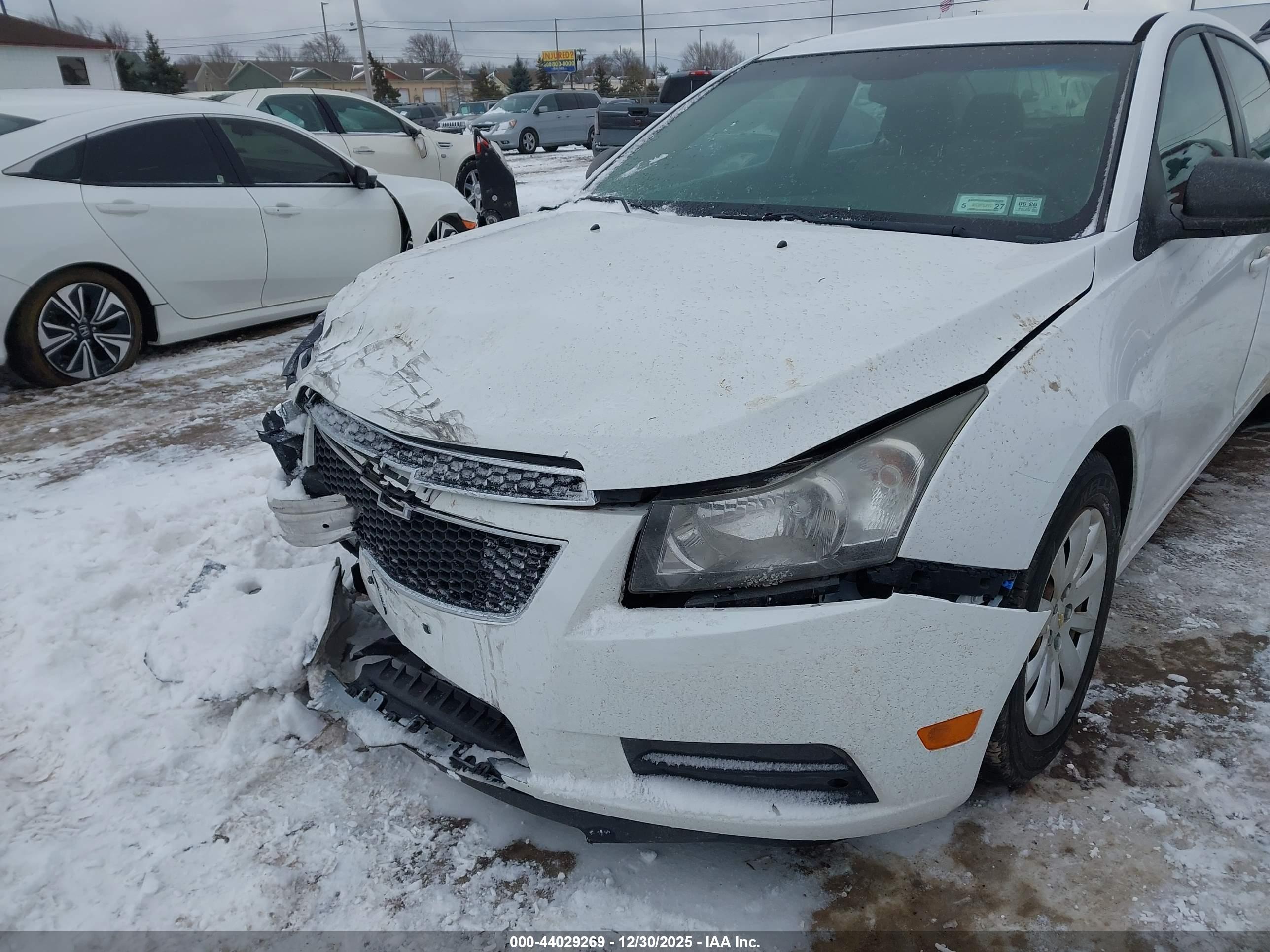 CHEVROLET CRUZE image 6
