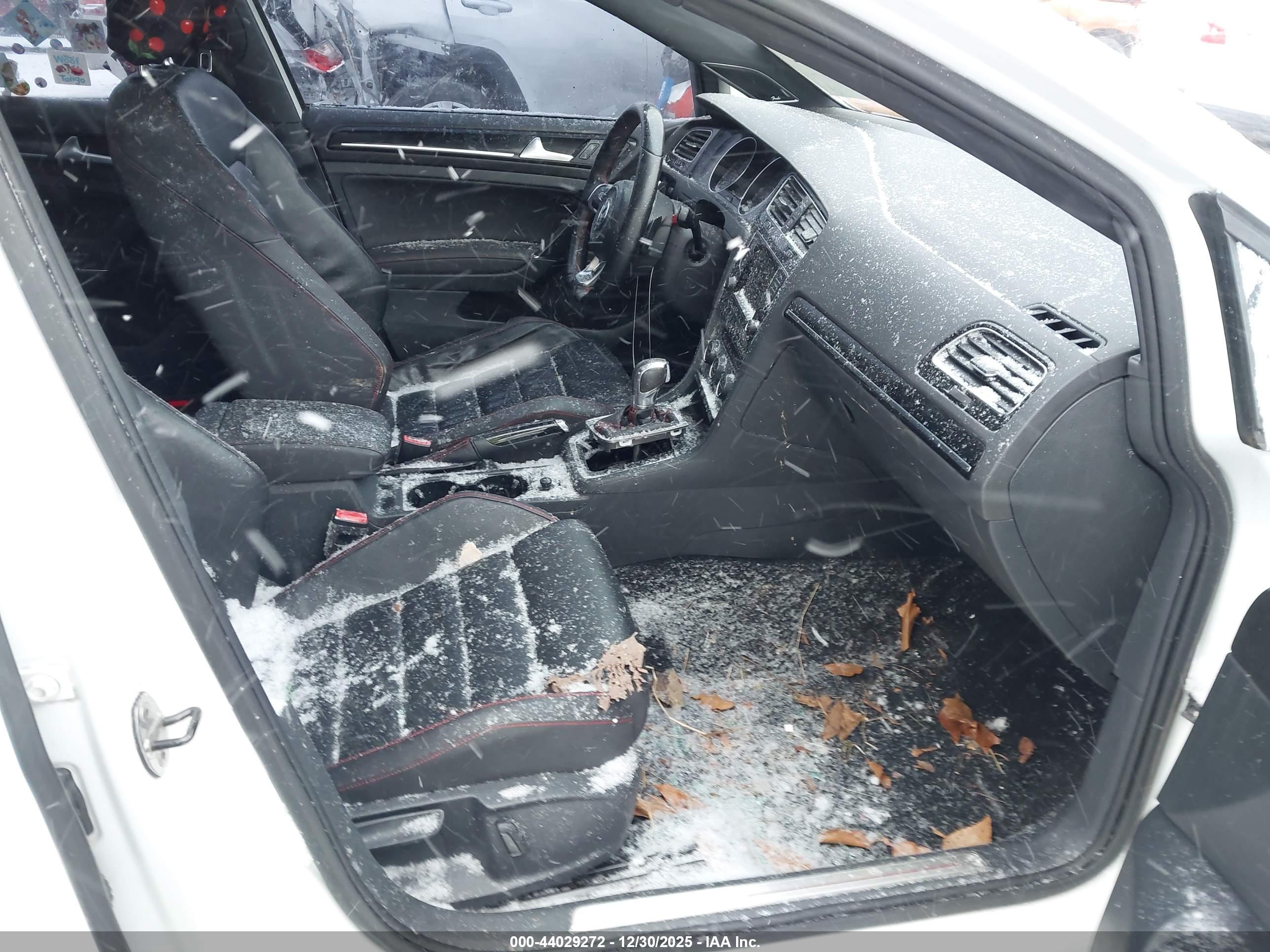 VOLKSWAGEN GOLF image 5