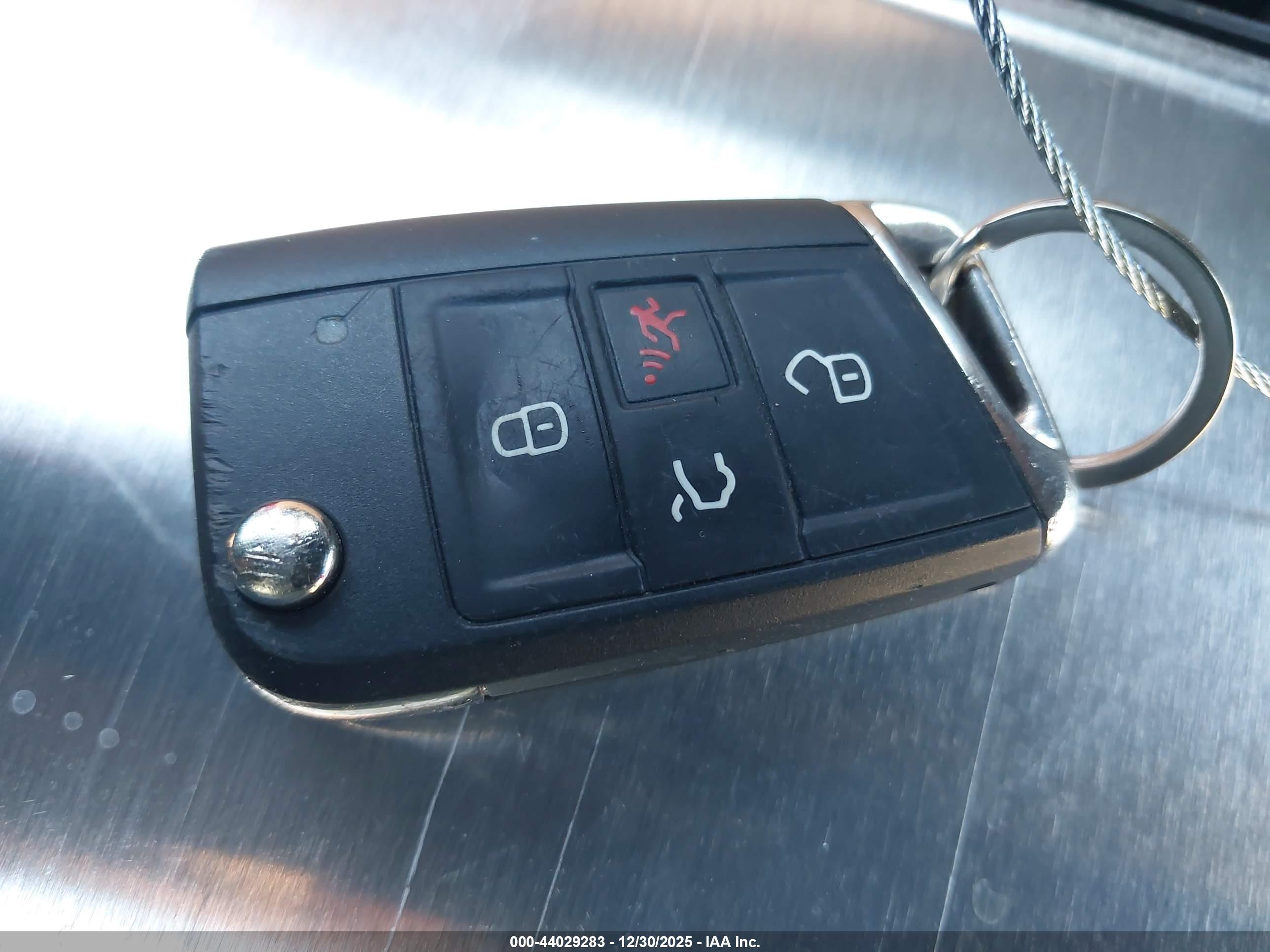 VOLKSWAGEN GOLF image 11