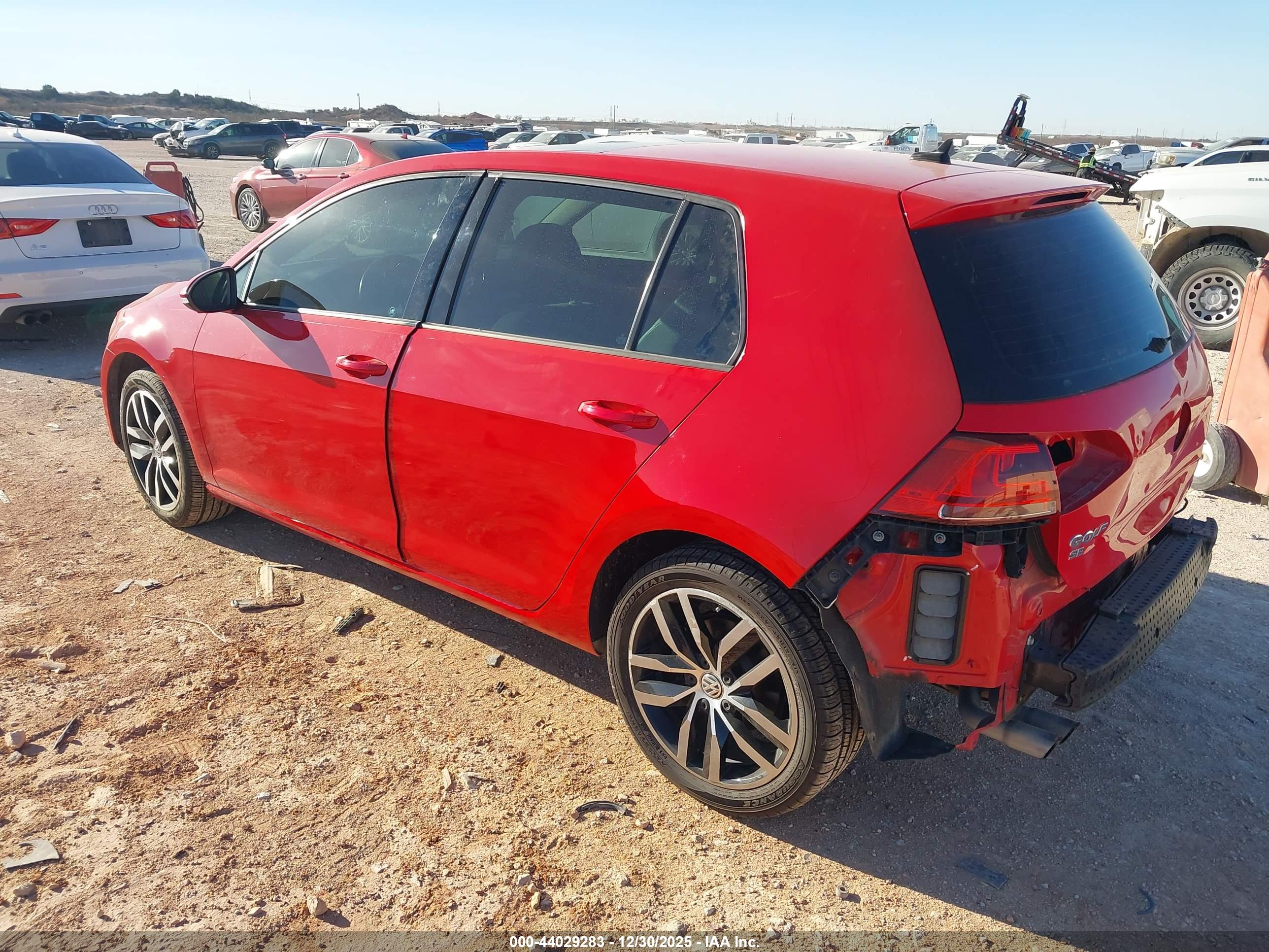 VOLKSWAGEN GOLF image 3