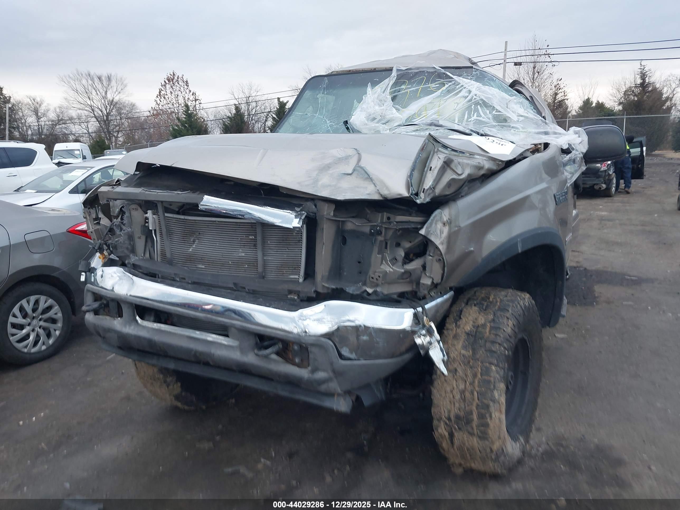 FORD F-250 image 6