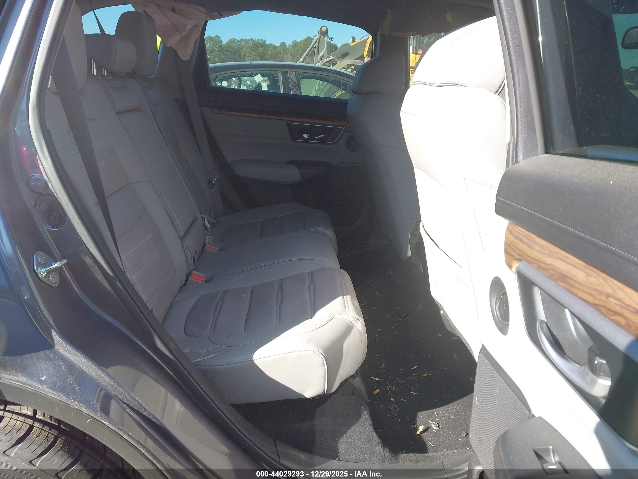 HONDA CR-V image 8