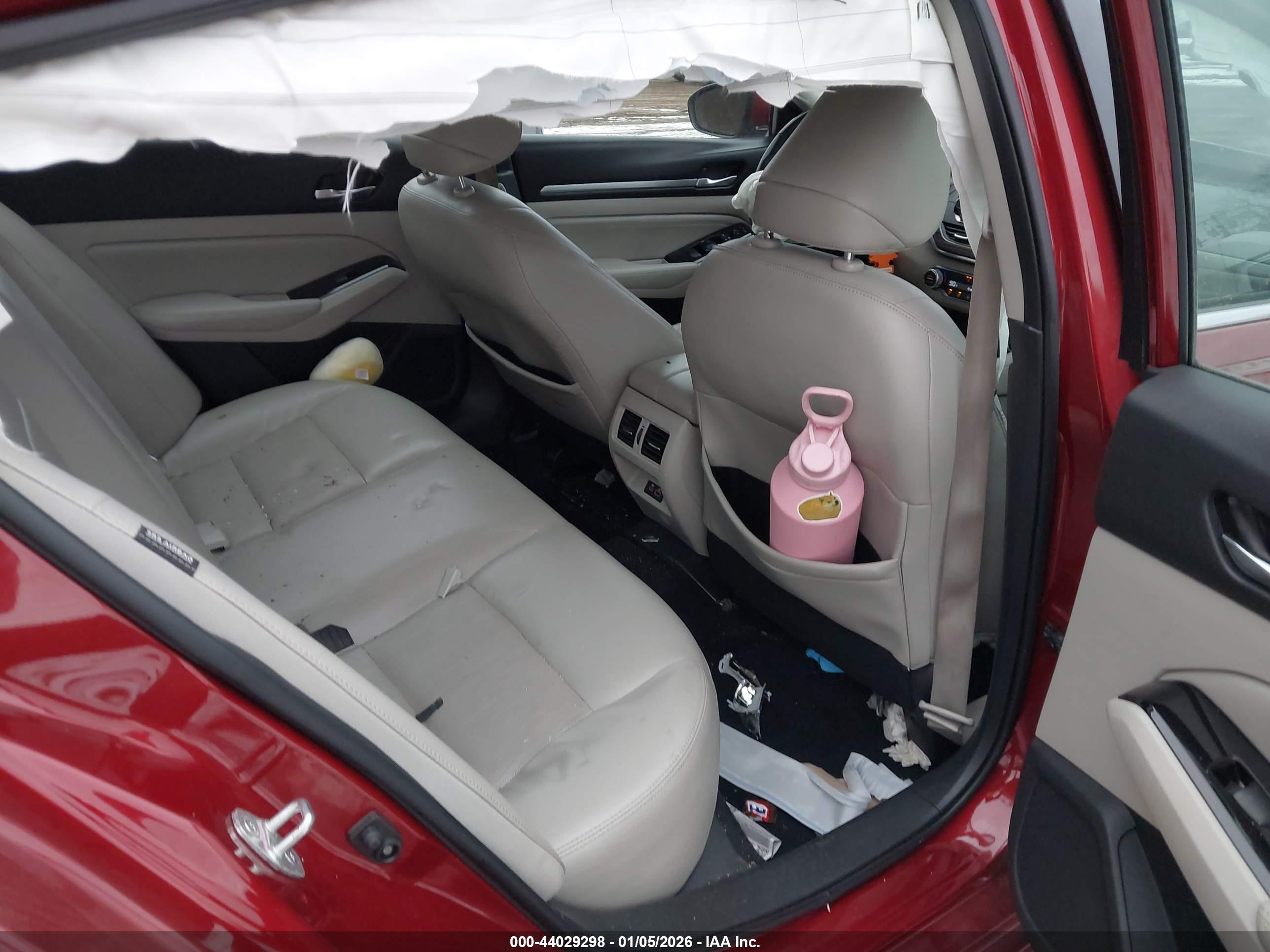 NISSAN ALTIMA image 8
