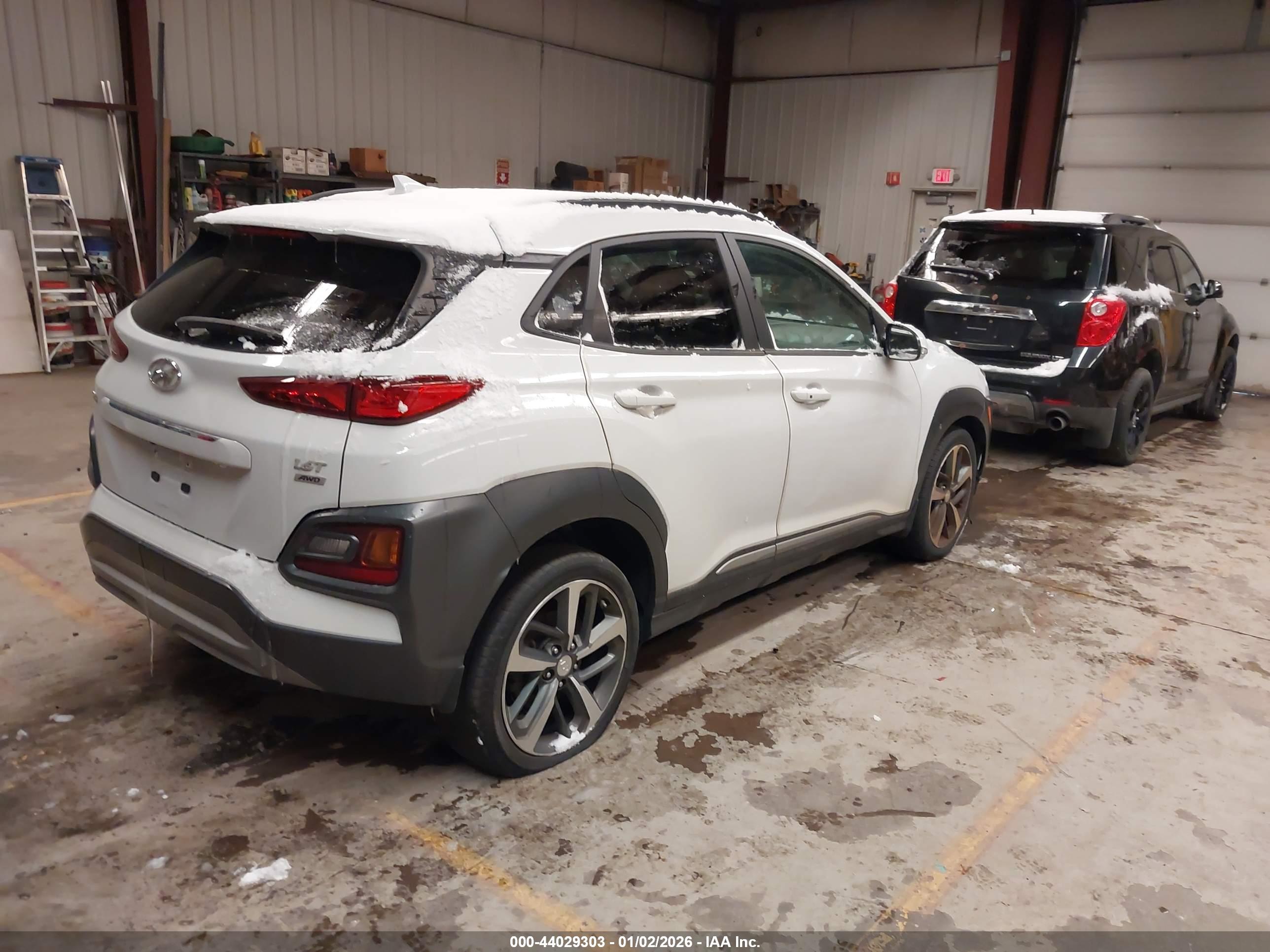 HYUNDAI KONA image 4