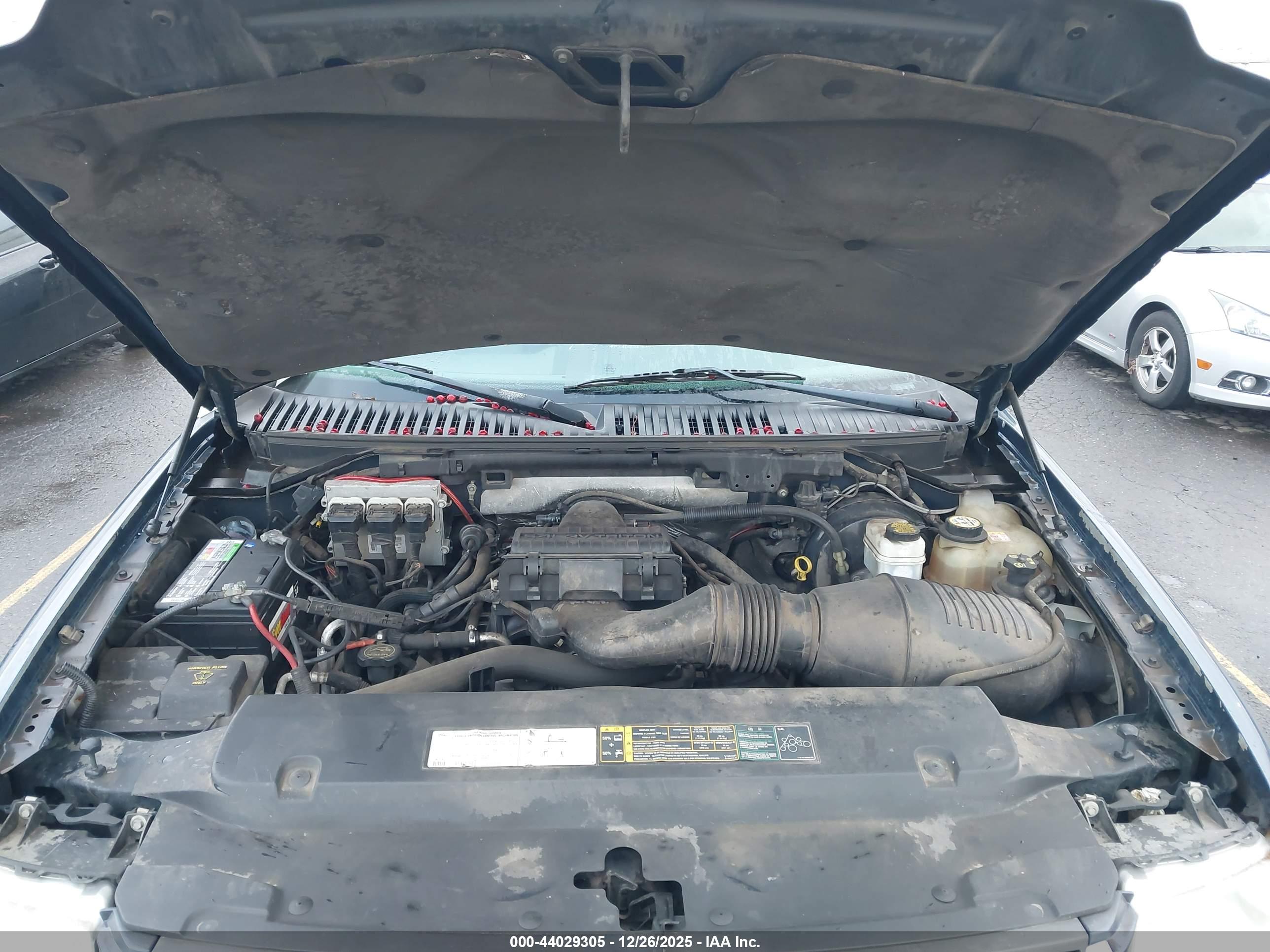 FORD EXPEDITION image 10