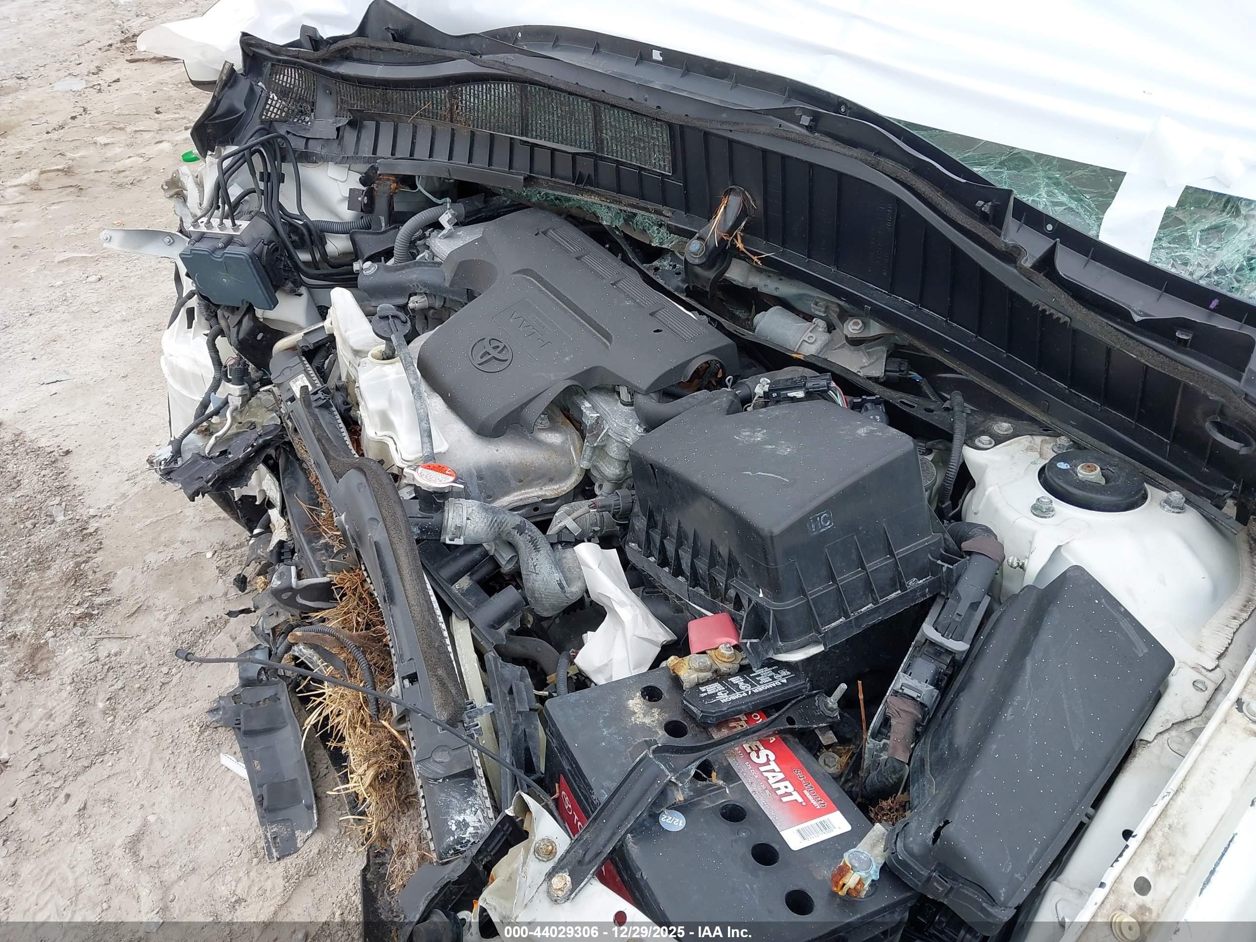 TOYOTA CAMRY image 10