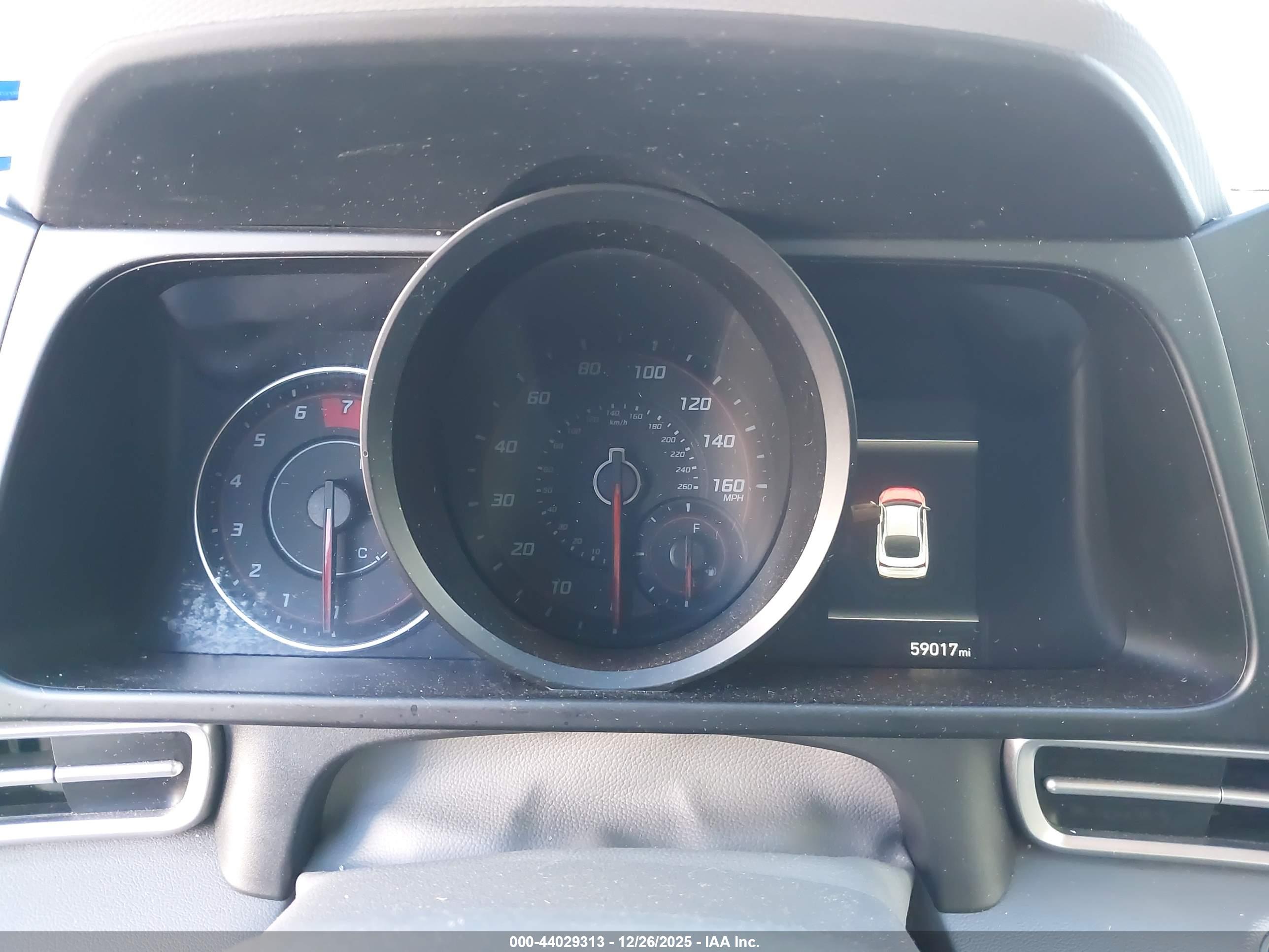 HYUNDAI ELANTRA image 7